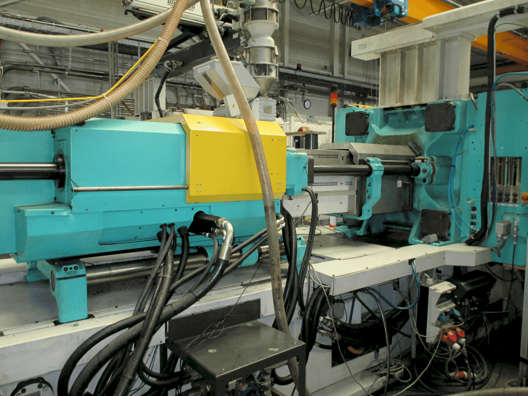 Masina Arburg Allrounder Selecta 720 S 3200-2100 eestvaade