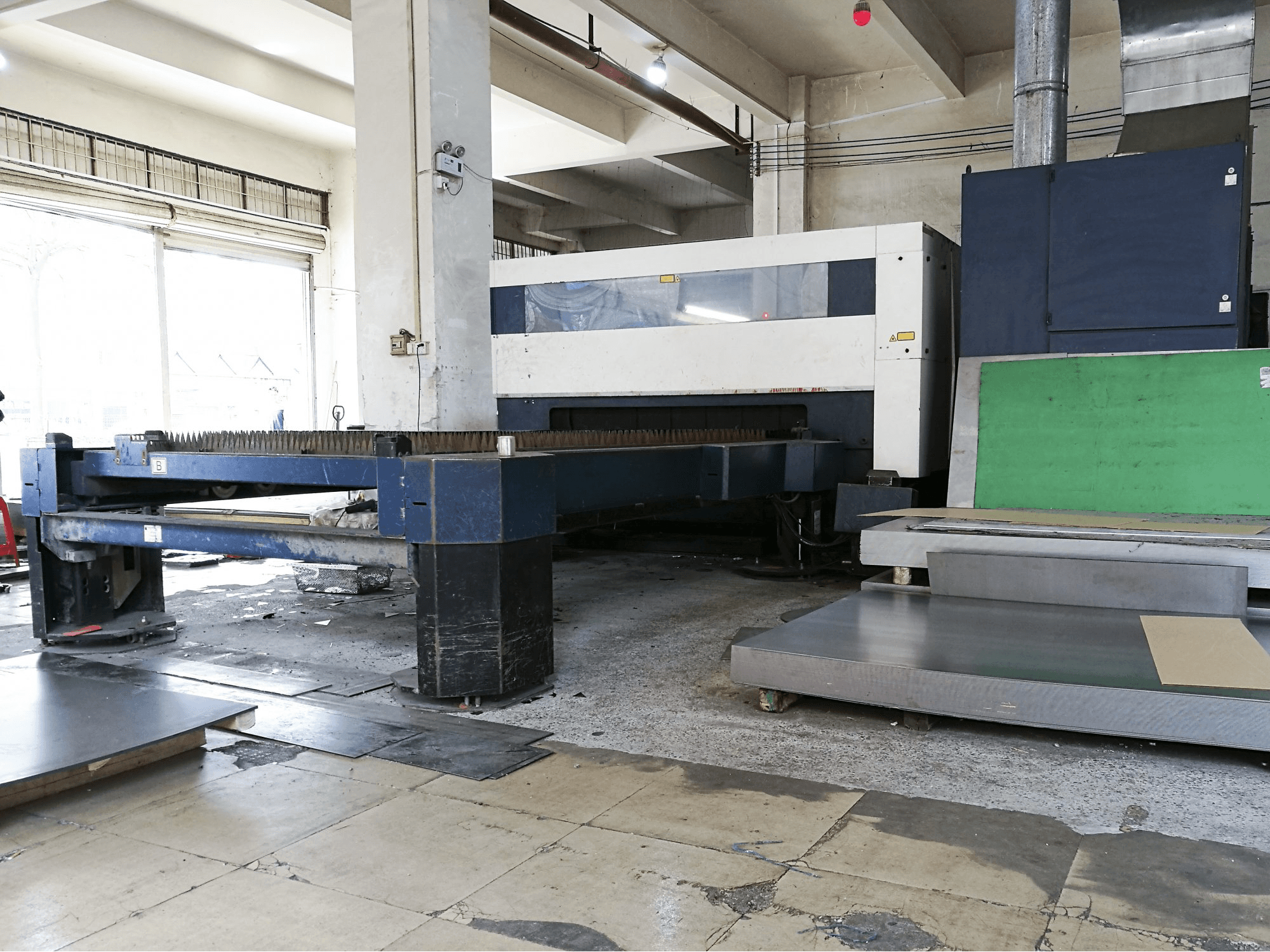 Masinavaade Trumpf TruLaser 5030 paremalt