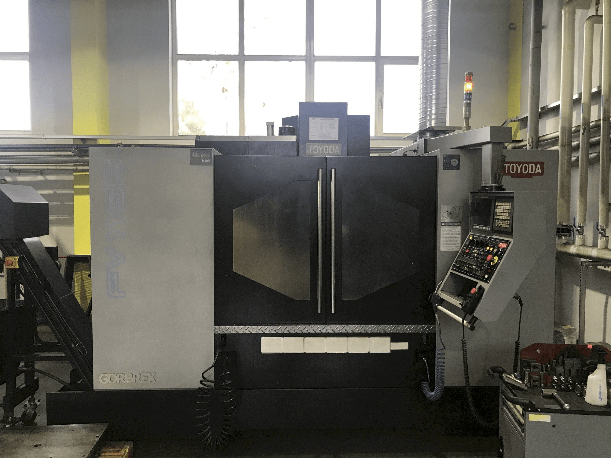 Masina TOYODA FV1165 eestvaade