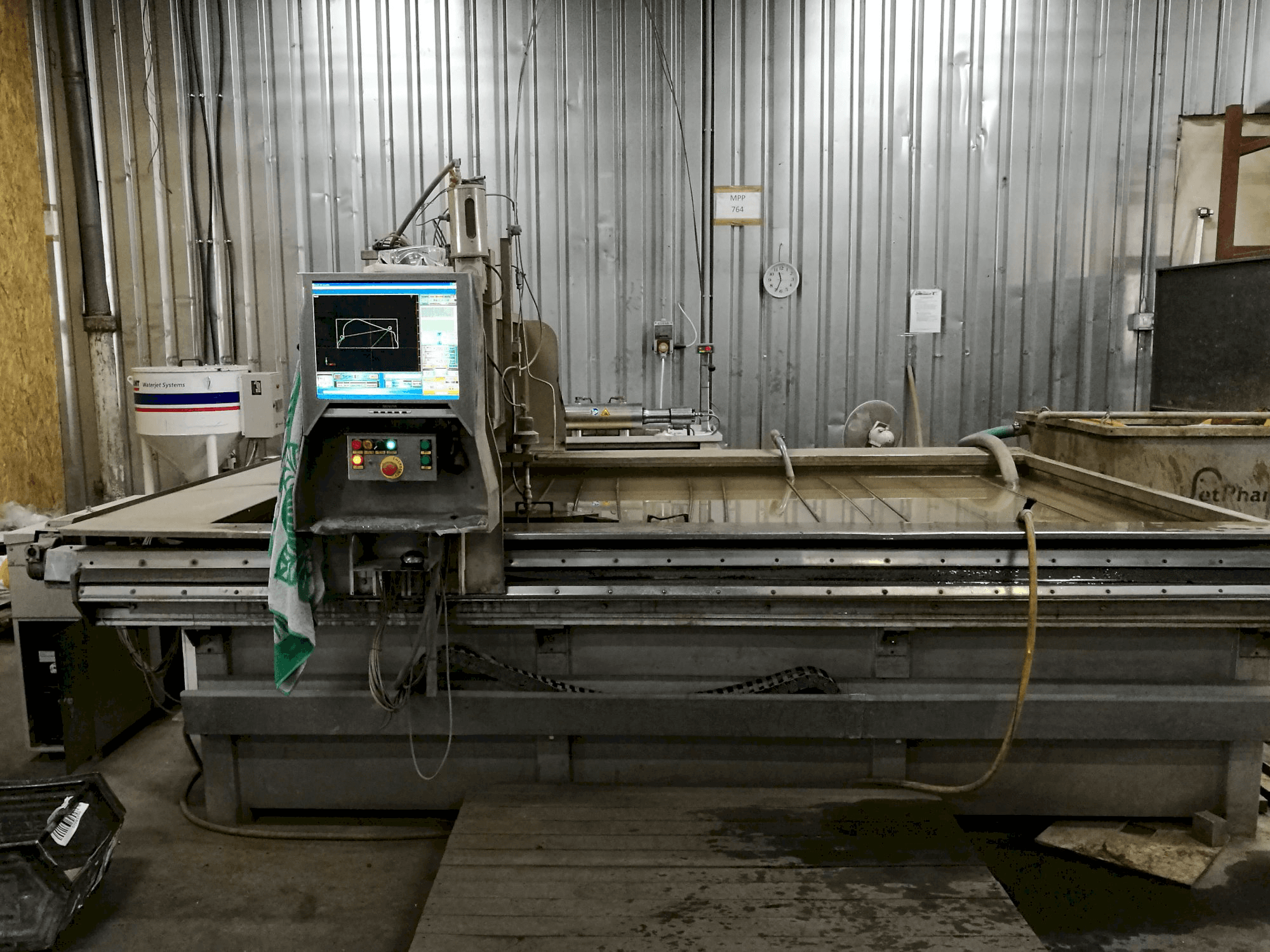 Masina KMT SLV 50 CLSC eestvaade