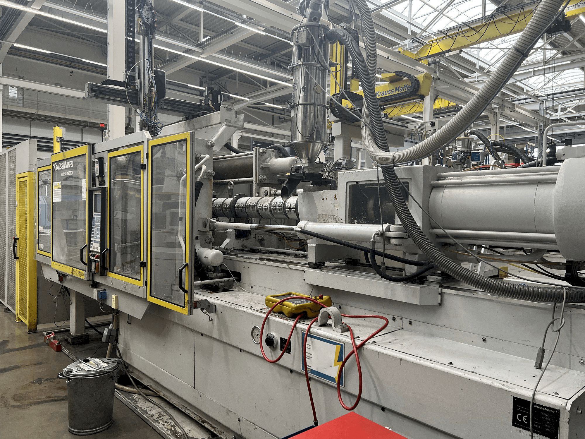 Masina Krauss Maffei KM 250 eestvaade