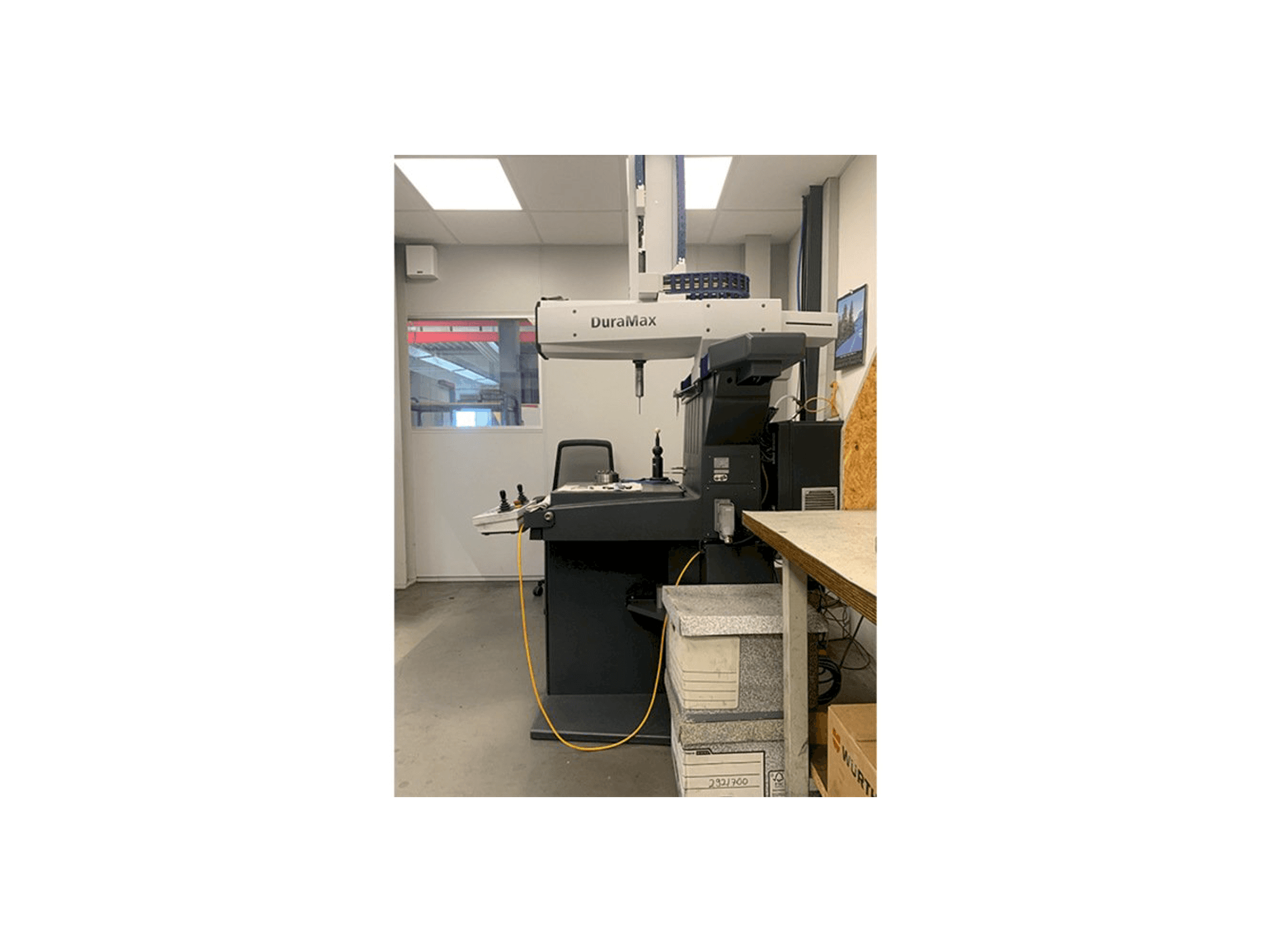 Masina ZEISS Duramax 3-D eestvaade