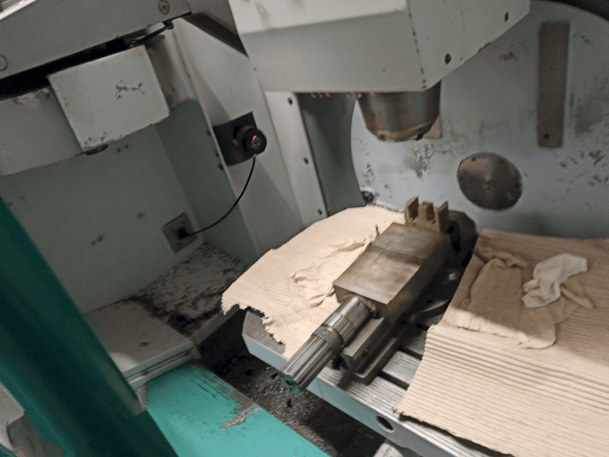 Masina DECKEL MAHO DMU 50 T tööruum