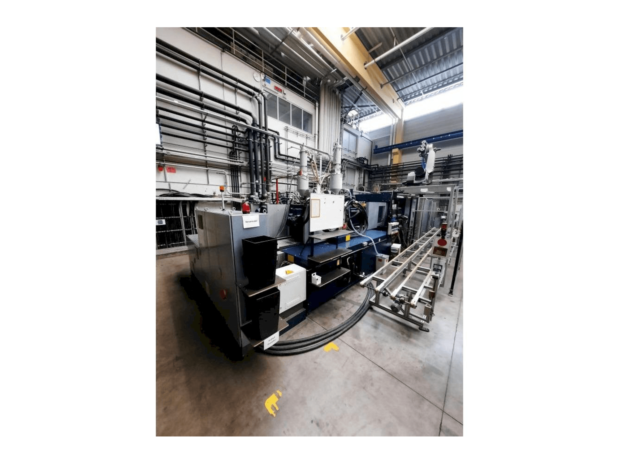 Masina Battenfeld HM13000/9200/7700 eestvaade