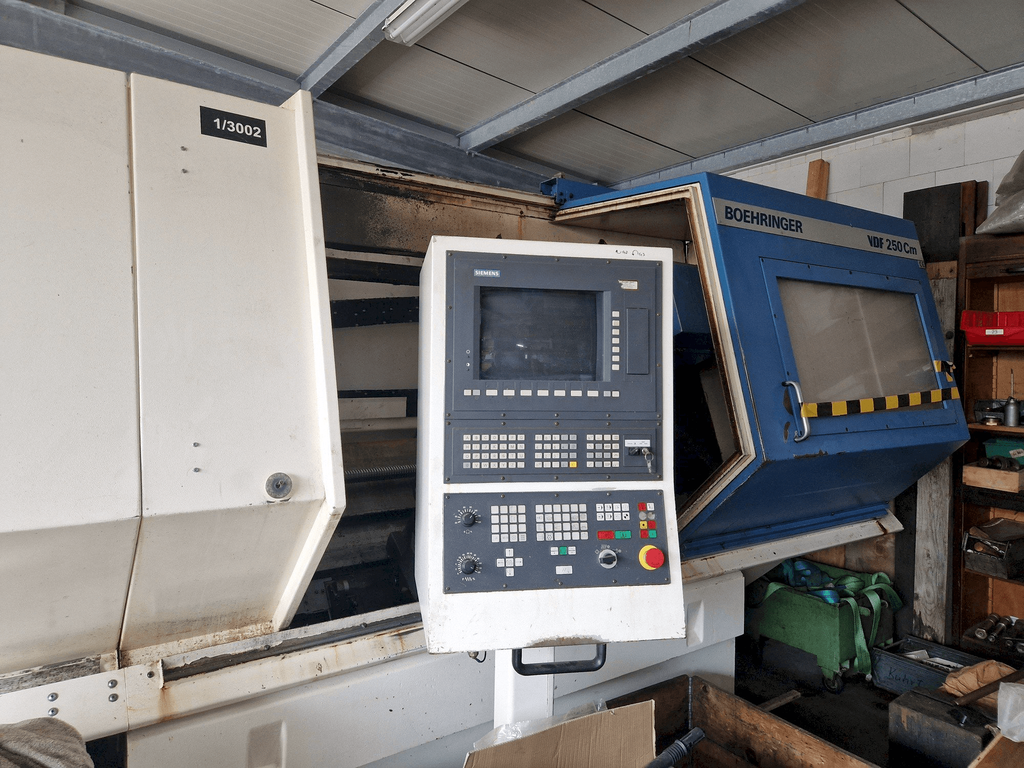 Masina BOEHRINGER VDF 250 Cm eestvaade