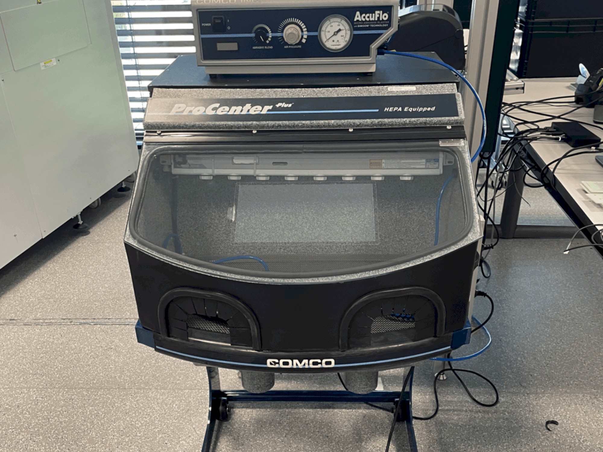 Masina COMCO CTR201-2 eestvaade