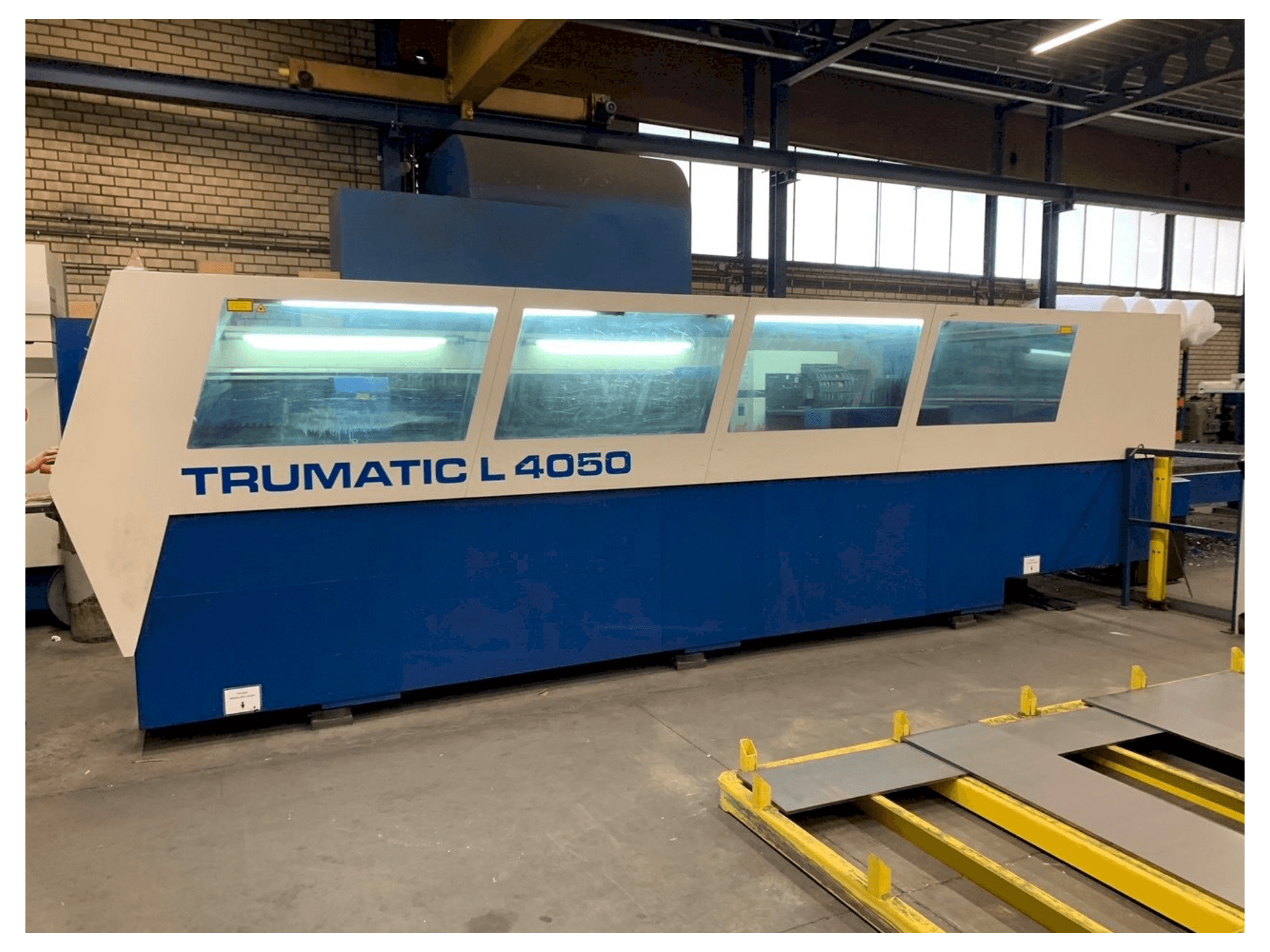 Masina Trumpf Trumatic L4050 5kW CO2 + Liftmaster eestvaade