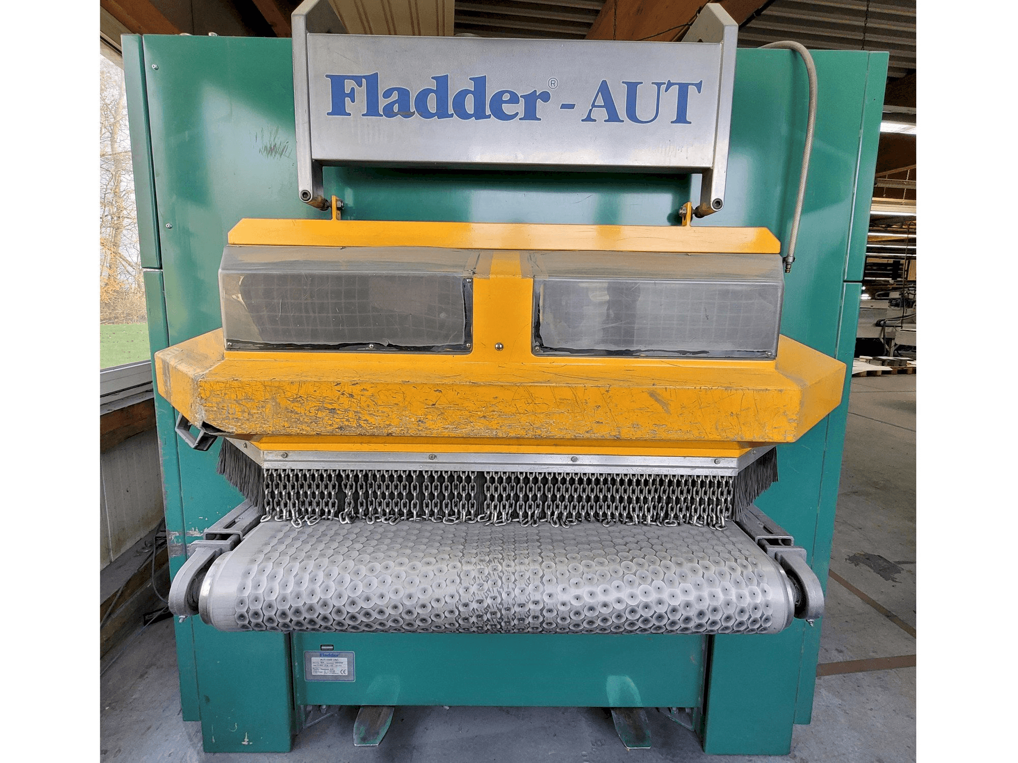 Masina Fladder AUT-1000 VAC eestvaade