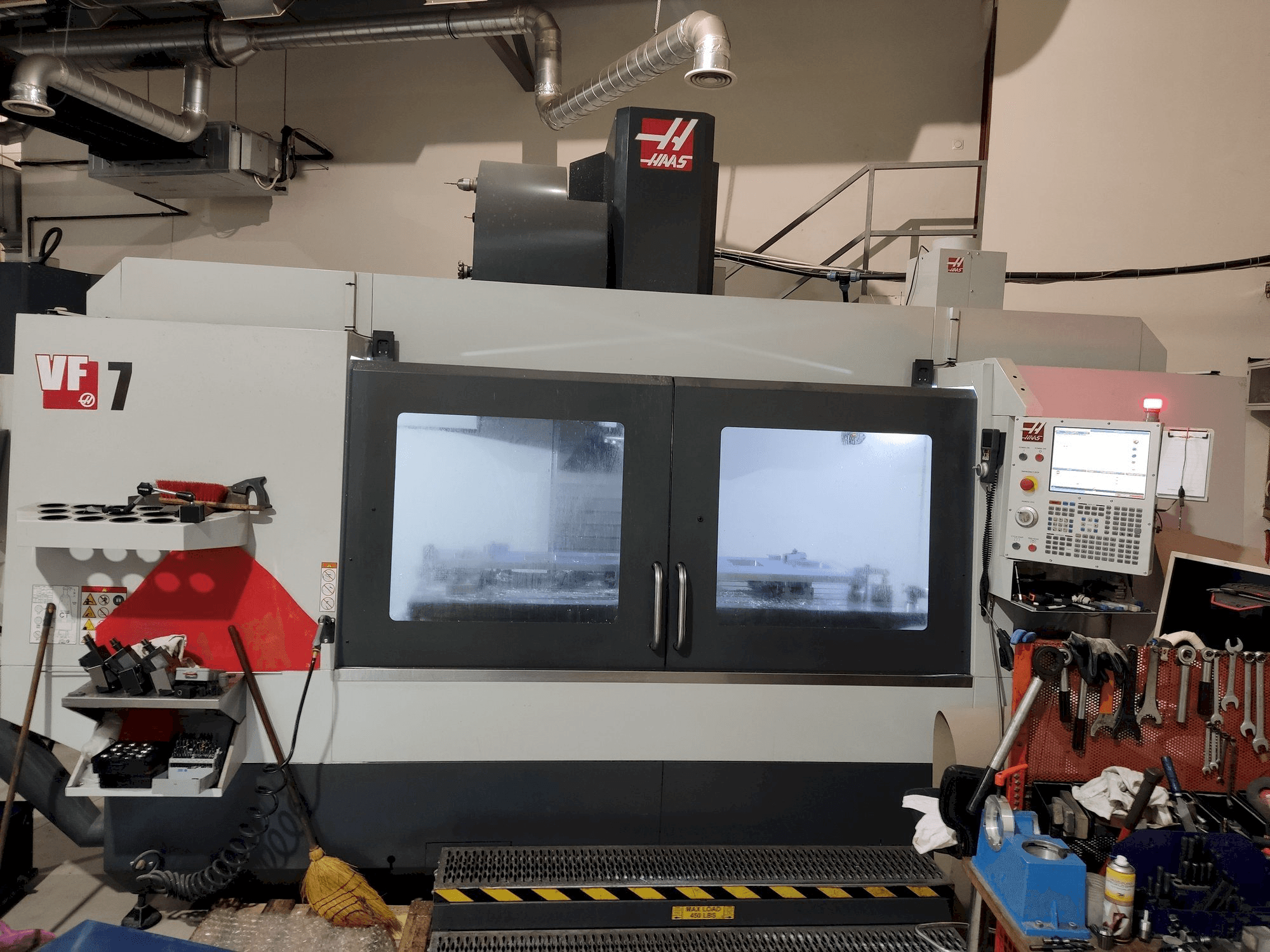 Masina HAAS VF-7 eestvaade