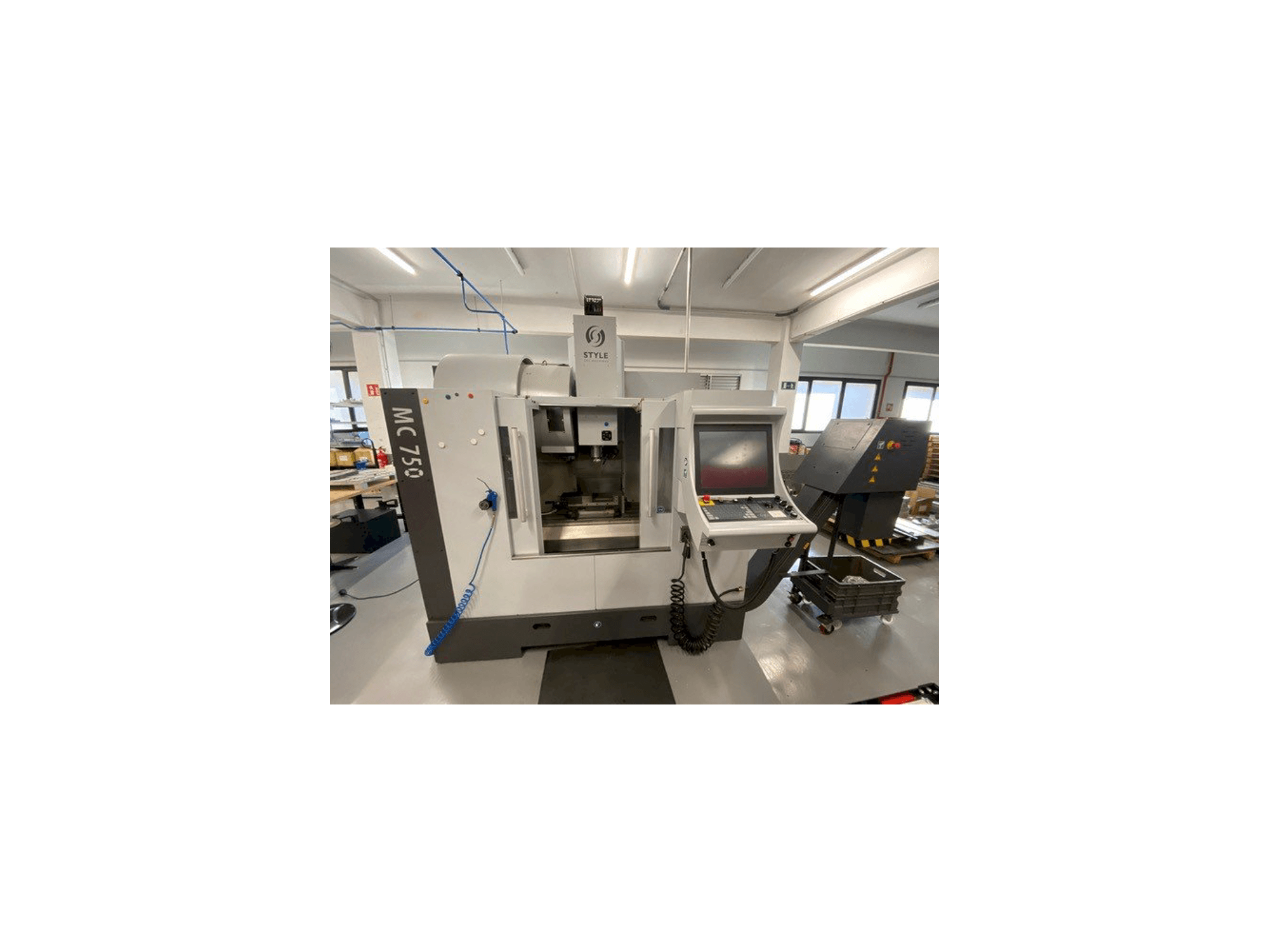 Masina STYLE MC 750 eestvaade