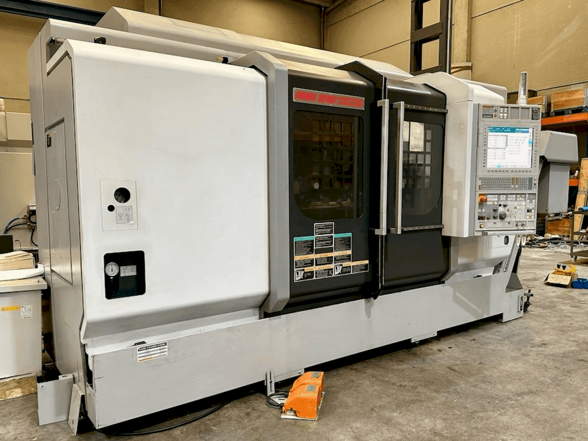 Masina MORI SEIKI NZX 2500/1000Y eestvaade