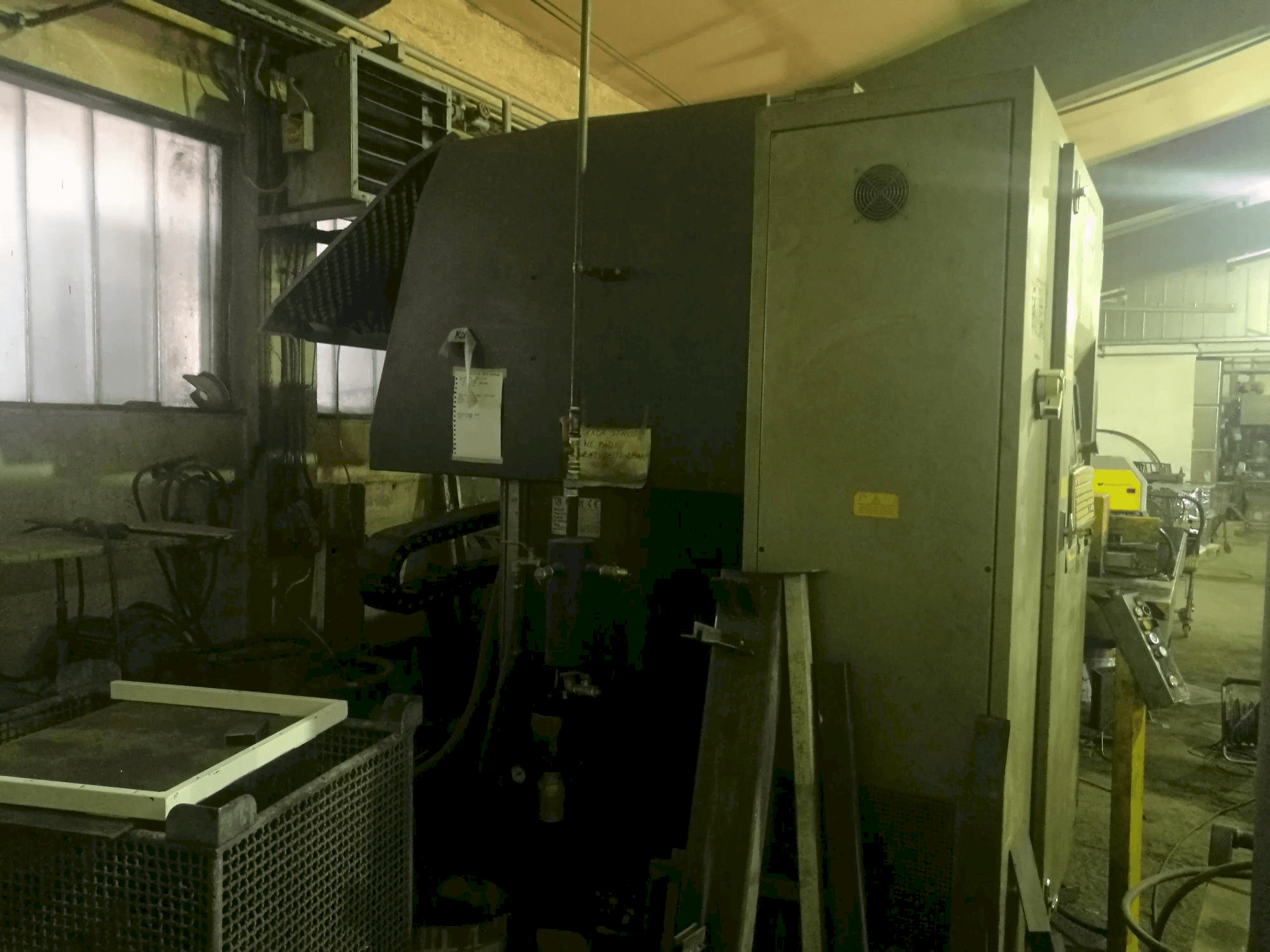 Masina Rainer 1000R vasaku külje vaade