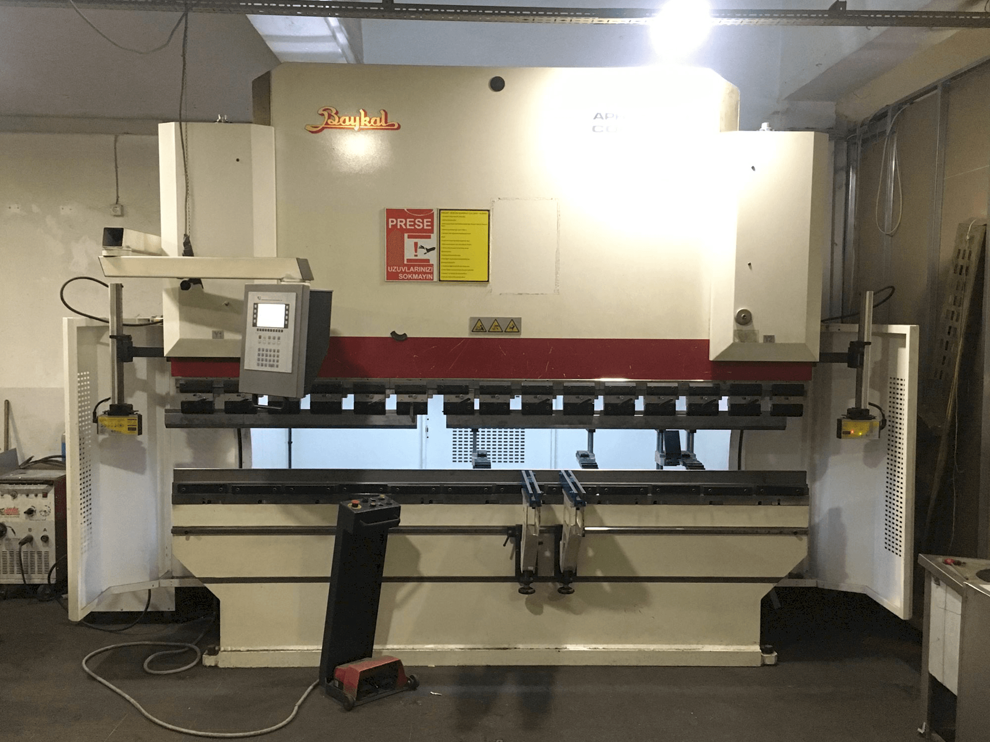 Masina Baykal APHS 31120 eestvaade