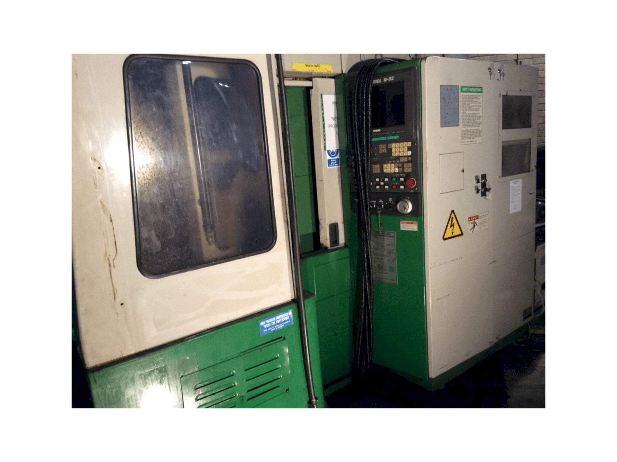 Masina Mazak Mazatech H400 eestvaade