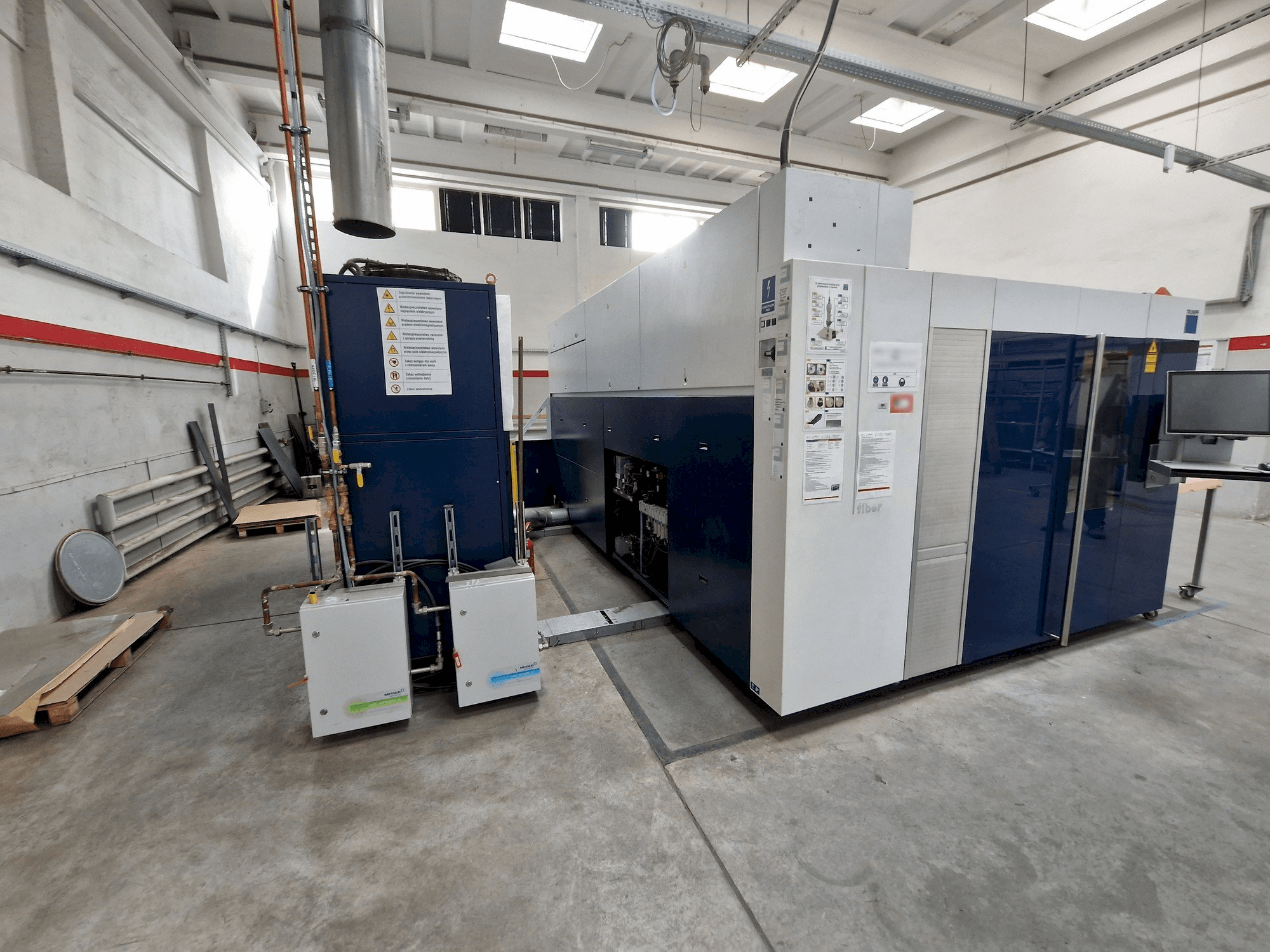 Masina Trumpf TruLaser 3030 Fiber eestvaade