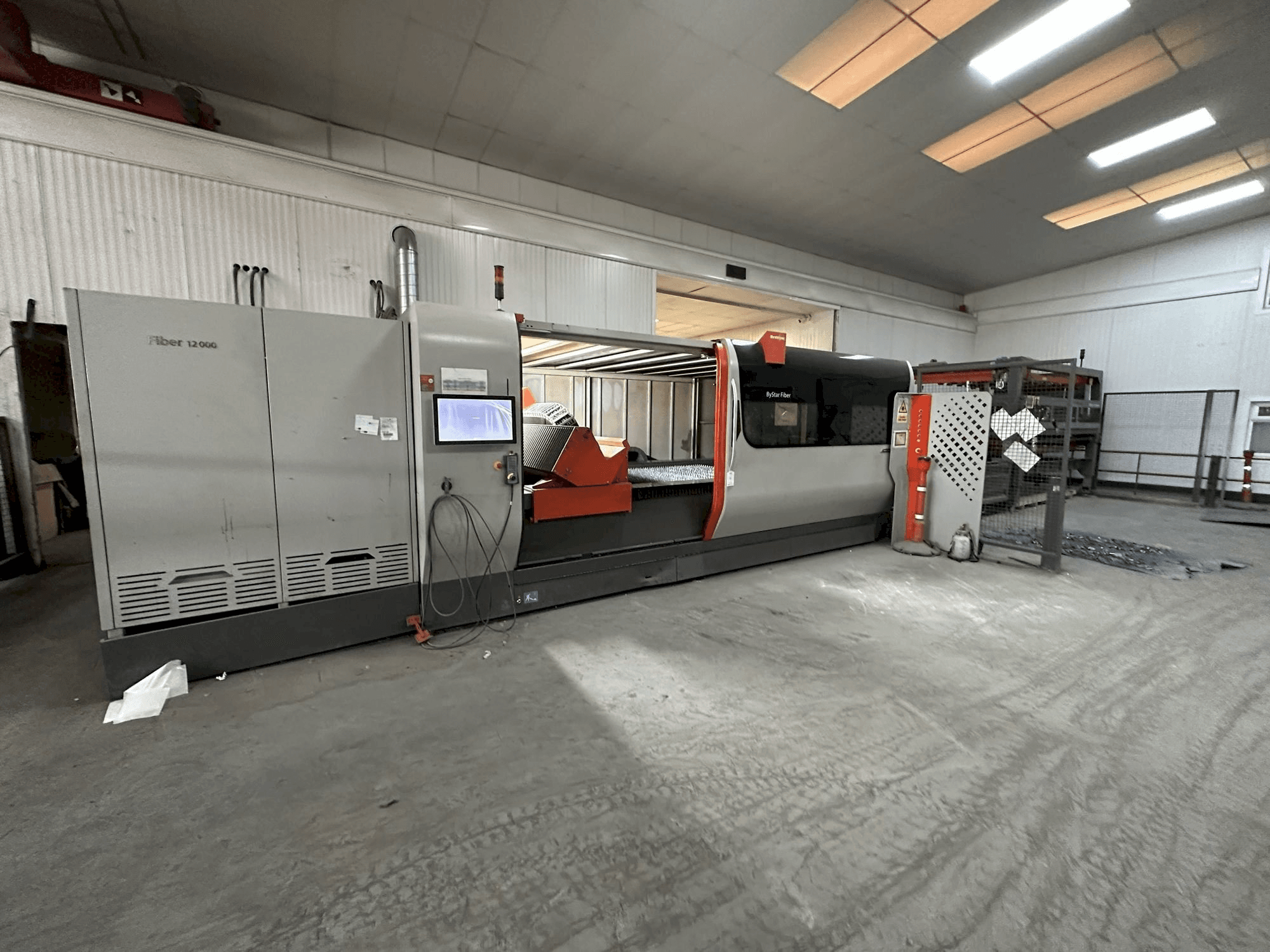 Masina Bystronic Bystar 3015 12KW Fiber eestvaade