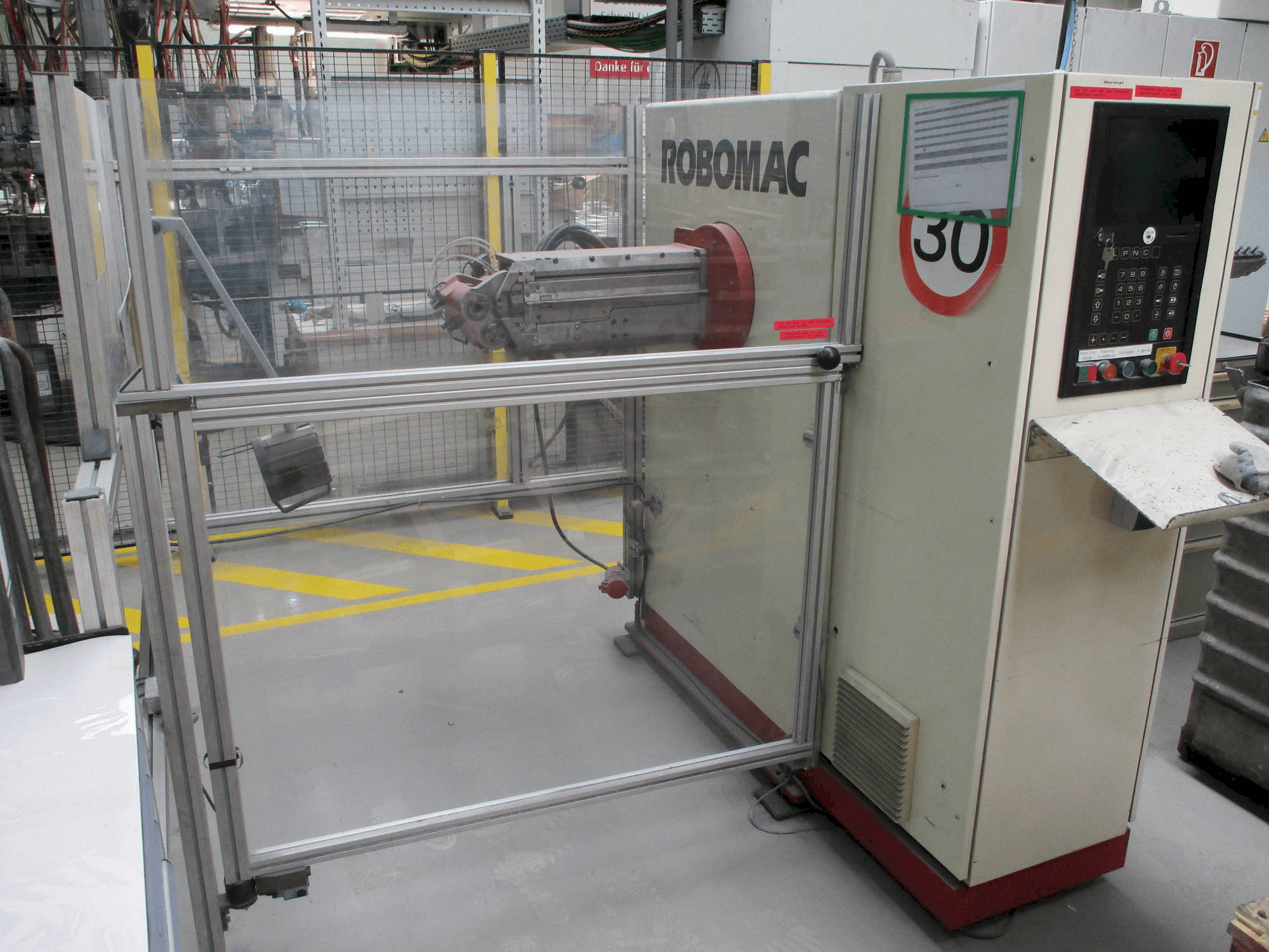 Masina Numalliance/Latour Robomac 206 eestvaade