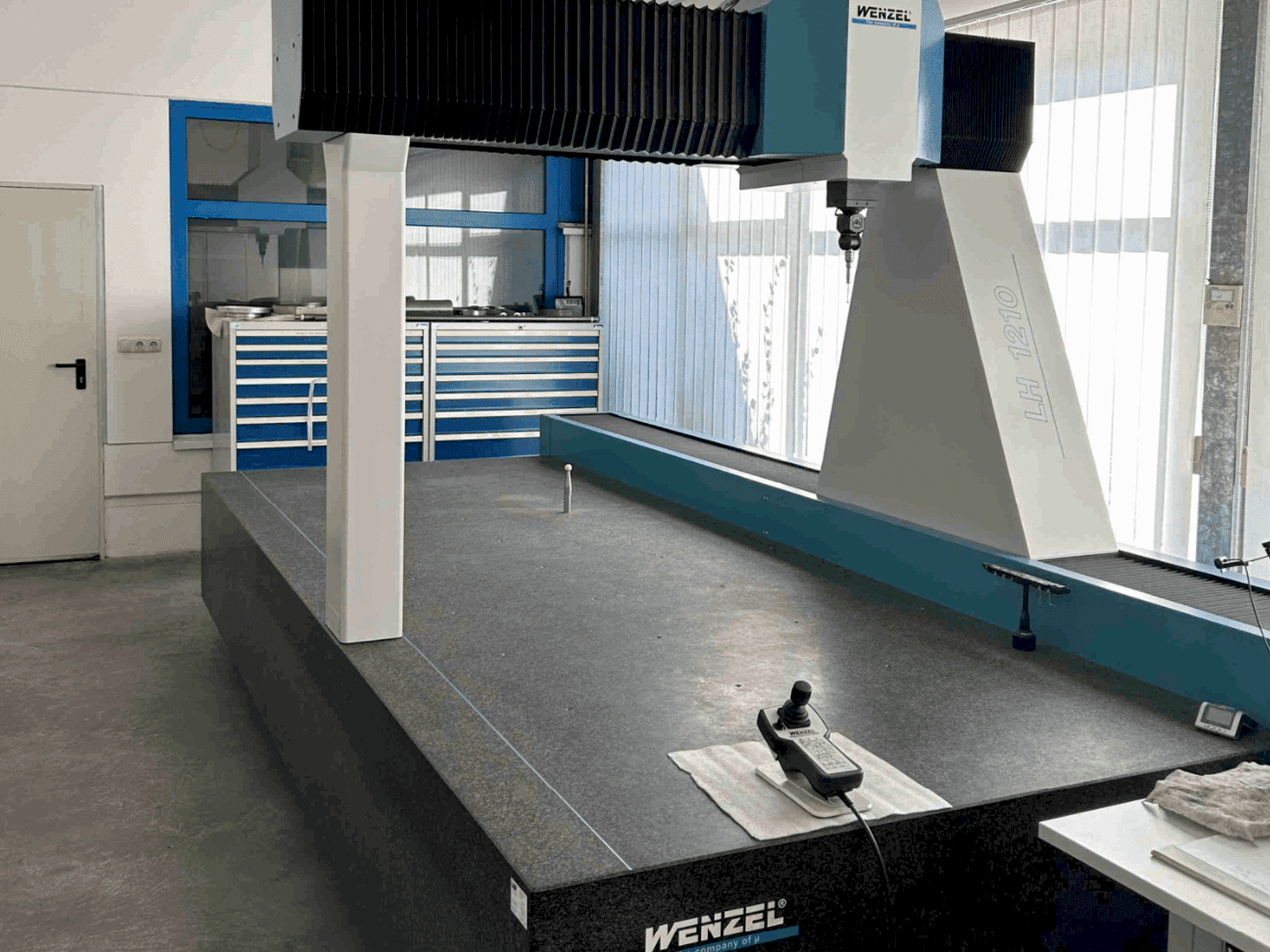 Masina Wenzel LH 1210 eestvaade