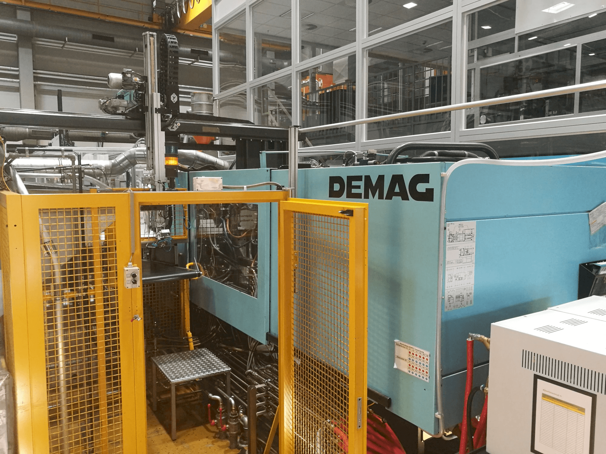 Masinadetail DEMAG Ergotech 330-2300