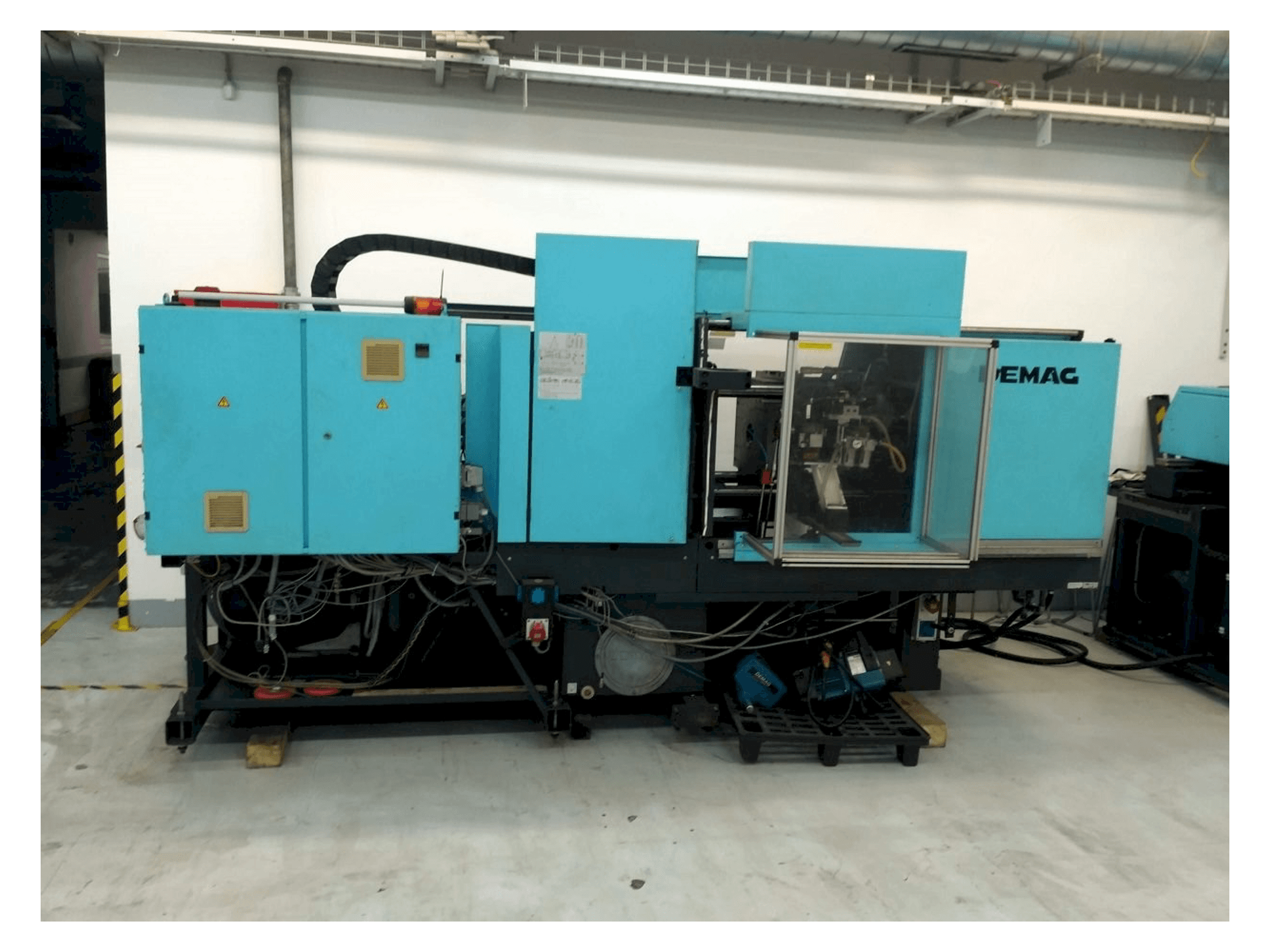 Masina DEMAG Ergotech Concept 800-200 eestvaade