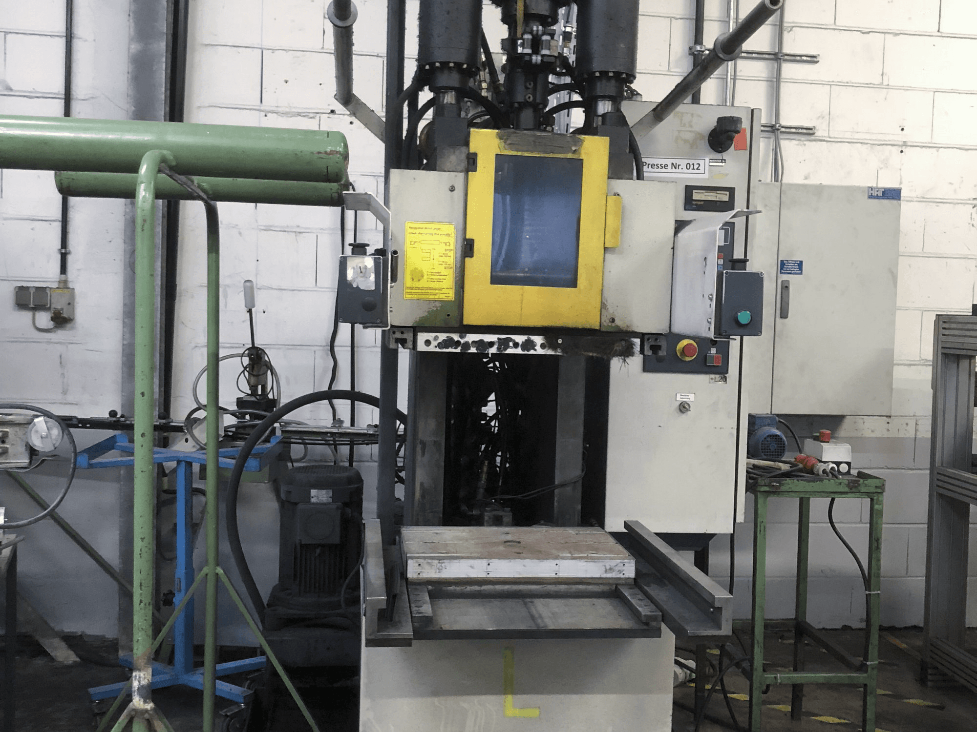 Masina Kloeckner Desma 956.050 ZO eestvaade