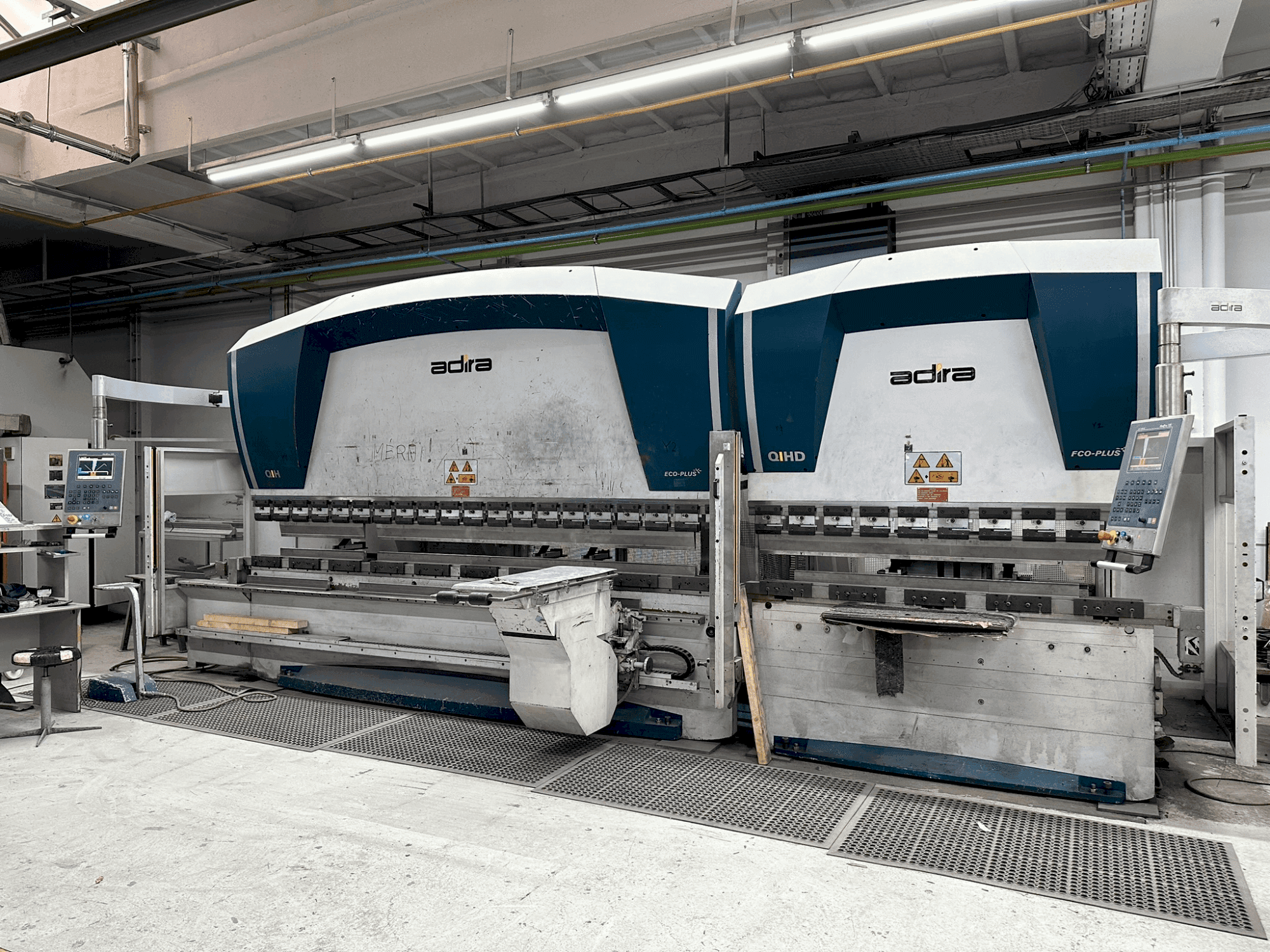 Masina ADIRA QIHD-5040 + QIHD-5020 eestvaade