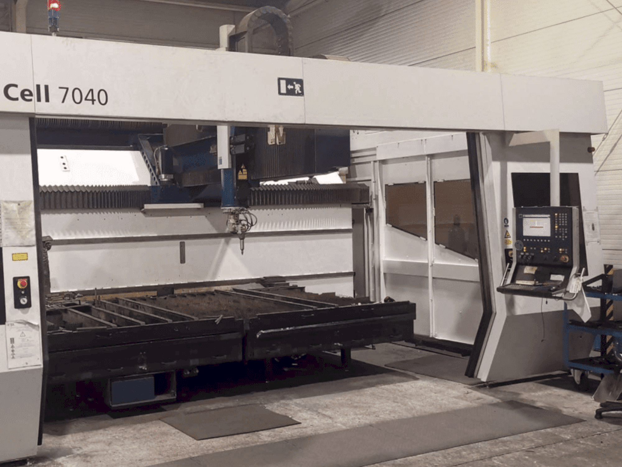 Masina TRUMPF TruLaser Cell 7040 eestvaade