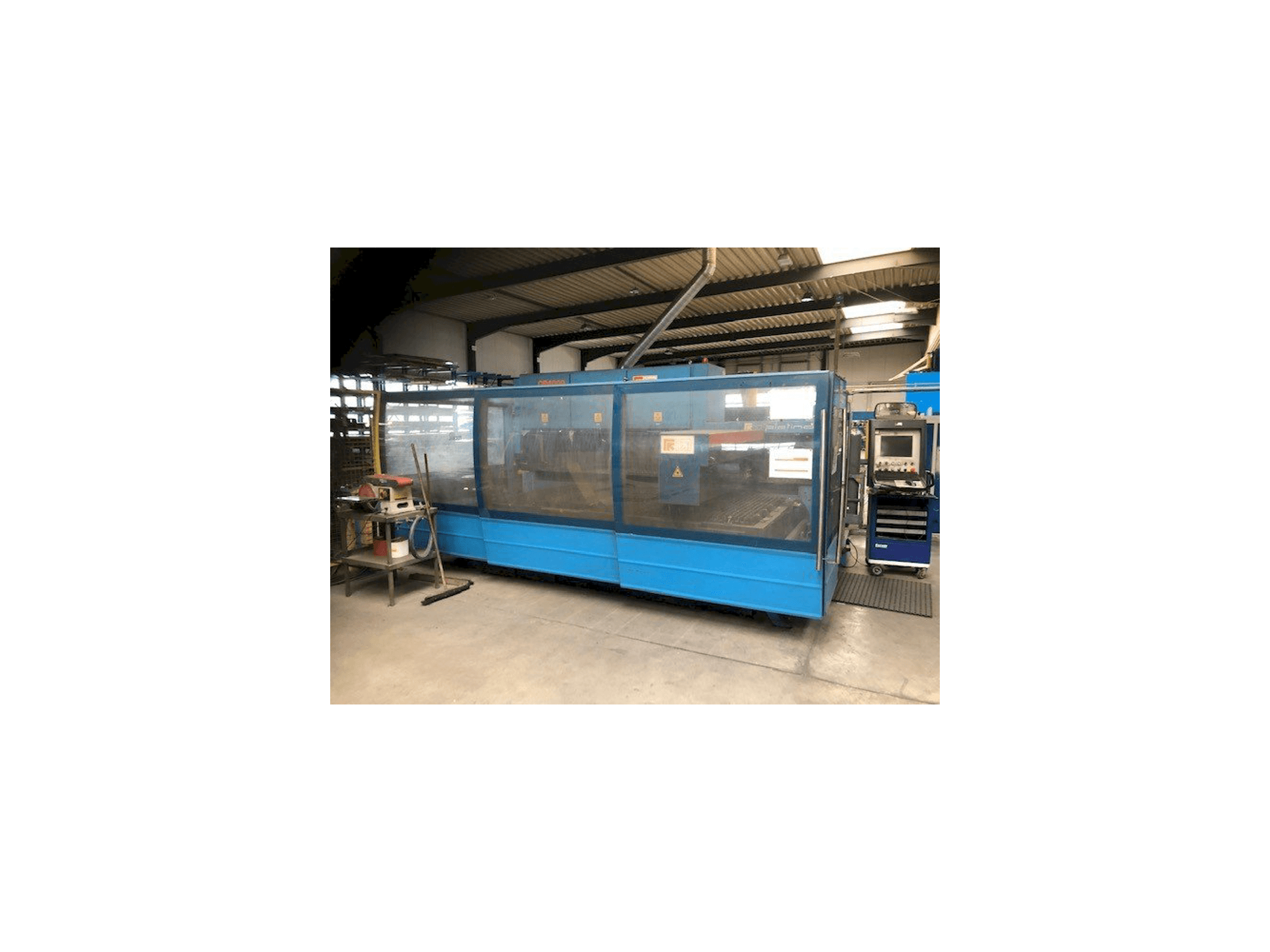 Masina Prima Industrie Platino 1530 eestvaade