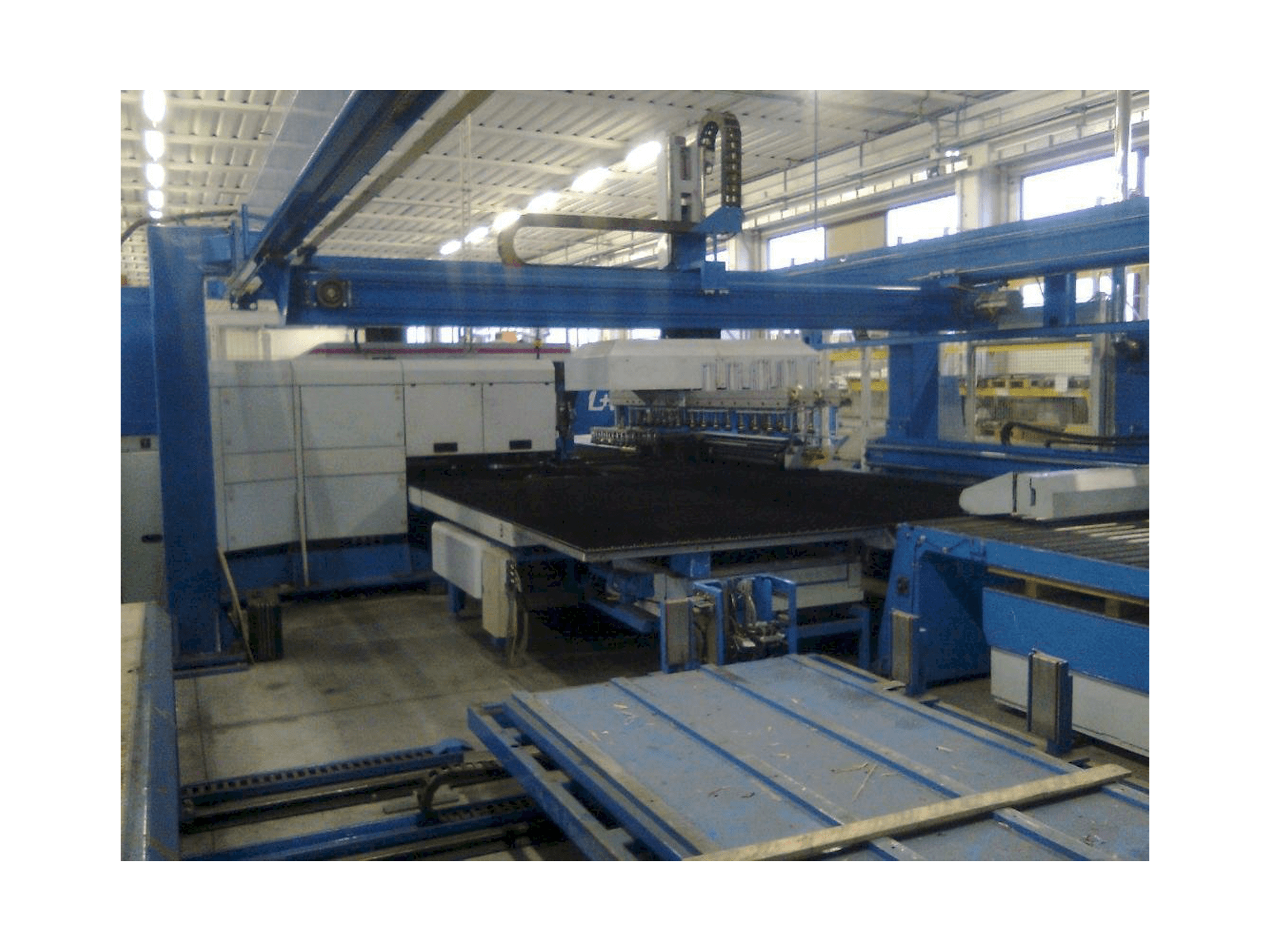 Masina Finn-Power LP6 eestvaade