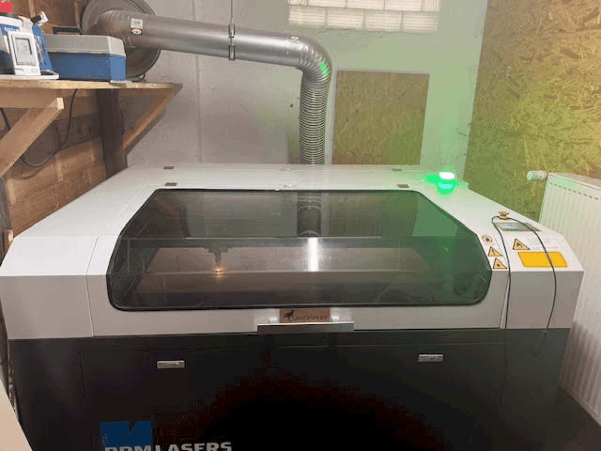 Masina BRM Lasers 90130 - 100 Watt CO2 eestvaade