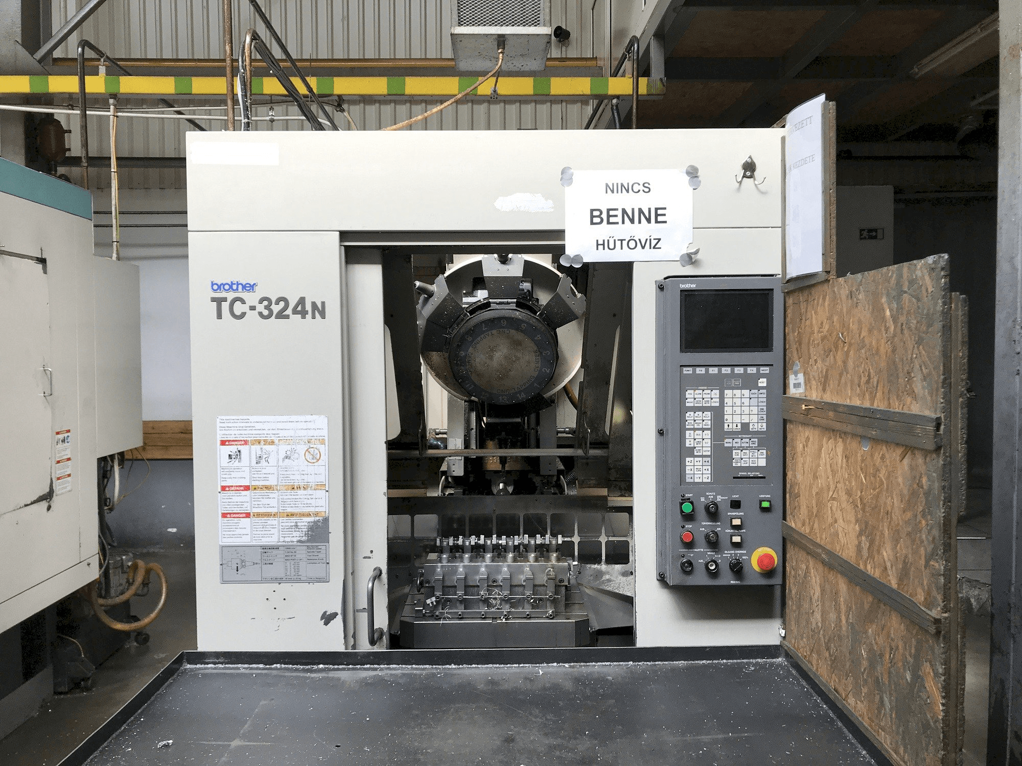 Masina Brother TC-324N eestvaade