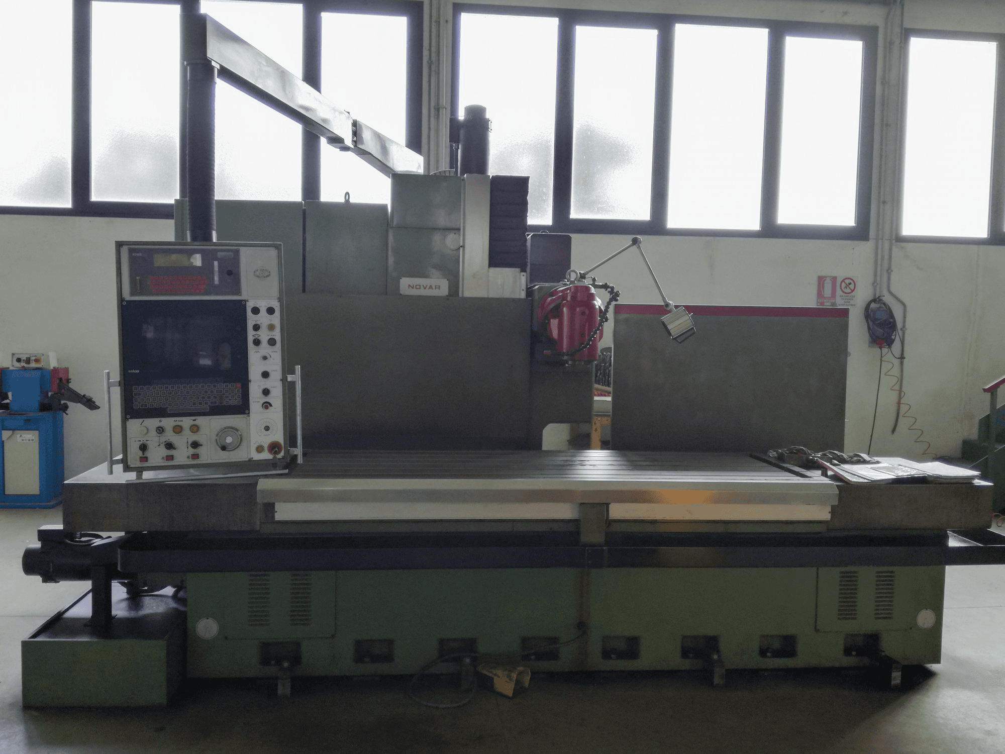 Masina NOVAR KBF 2500 eestvaade