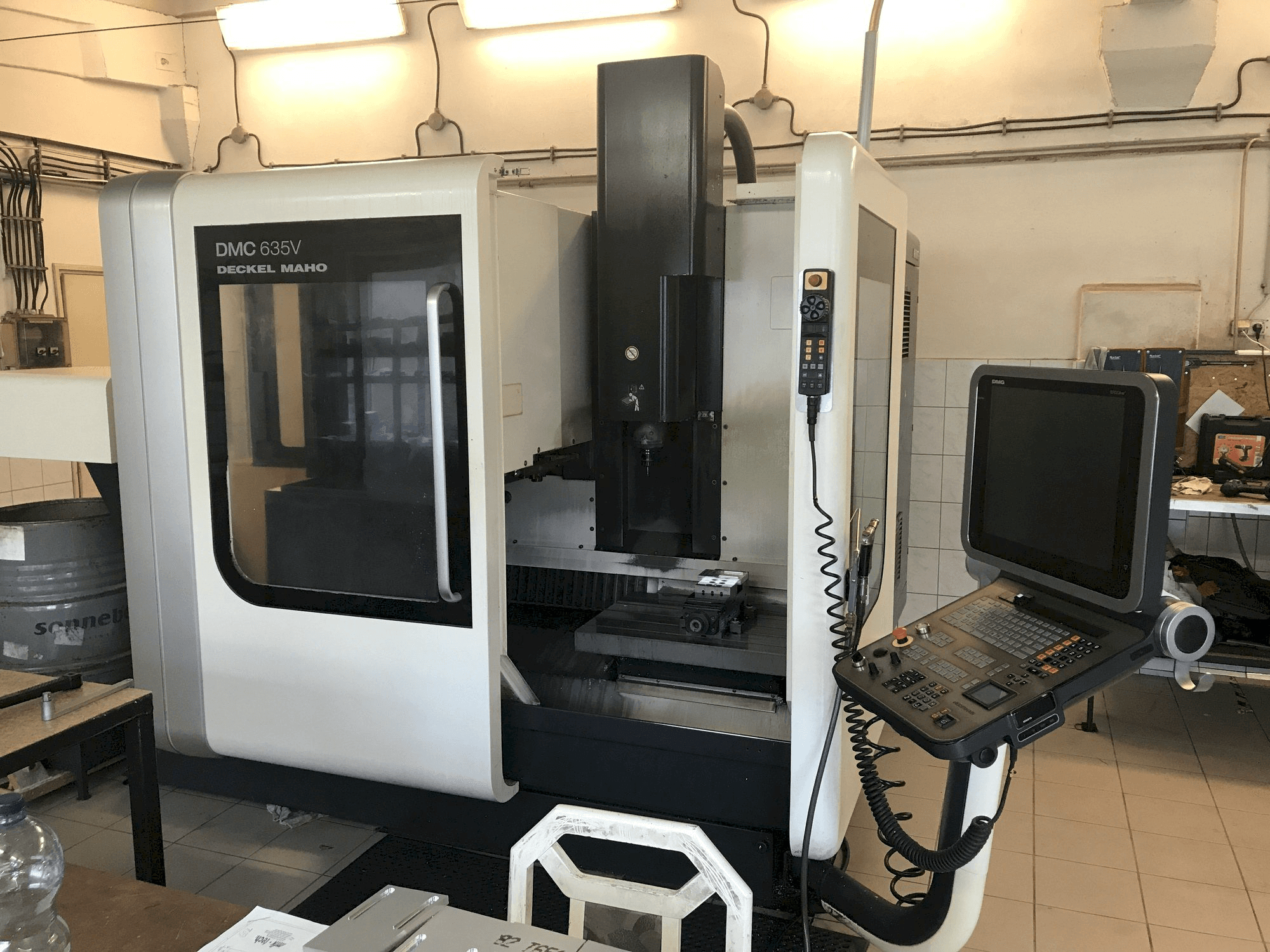 Masina DECKEL MAHO DMC 635V eestvaade