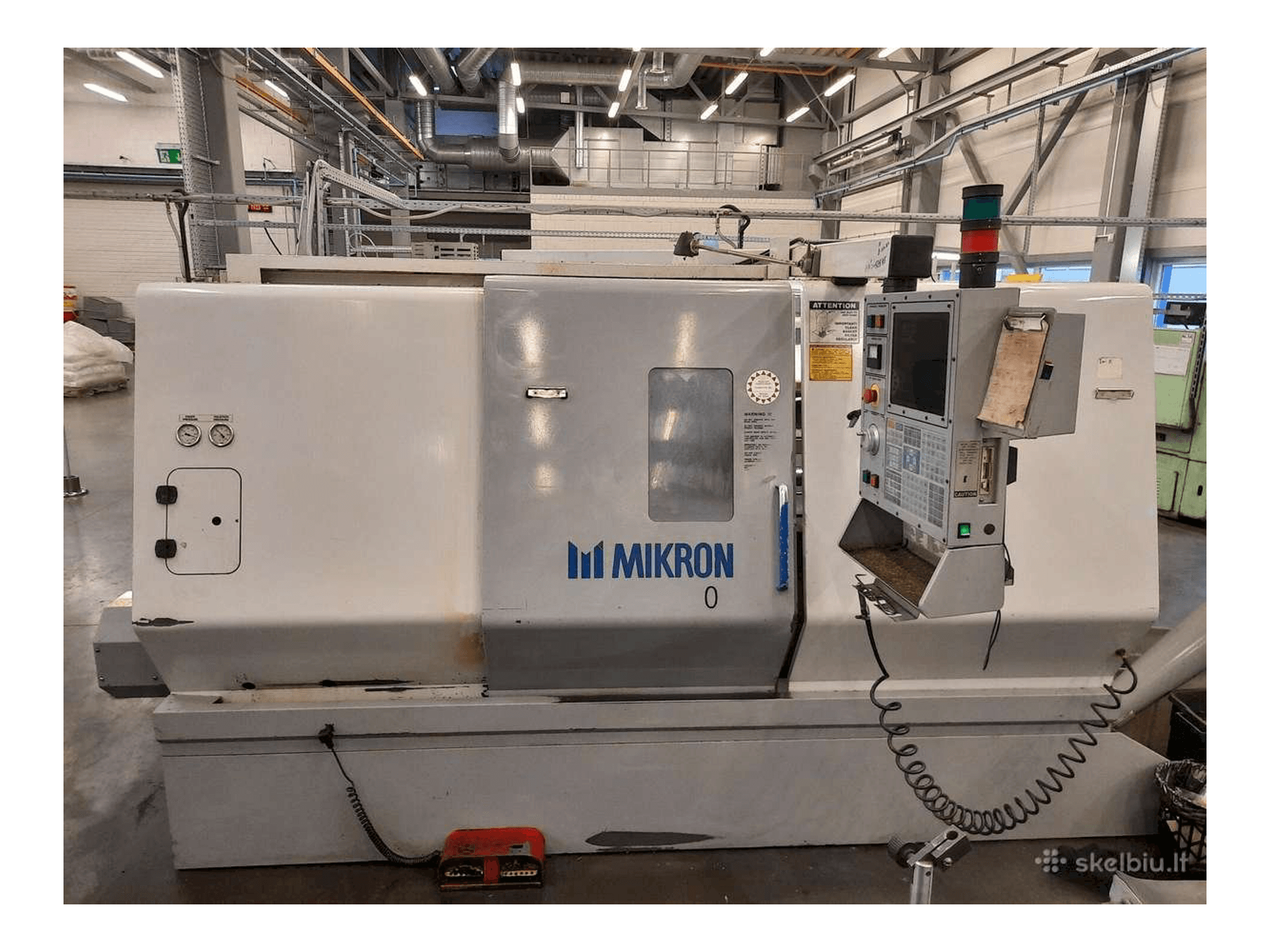 Masina MIKRON-HAAS LCE860T eestvaade