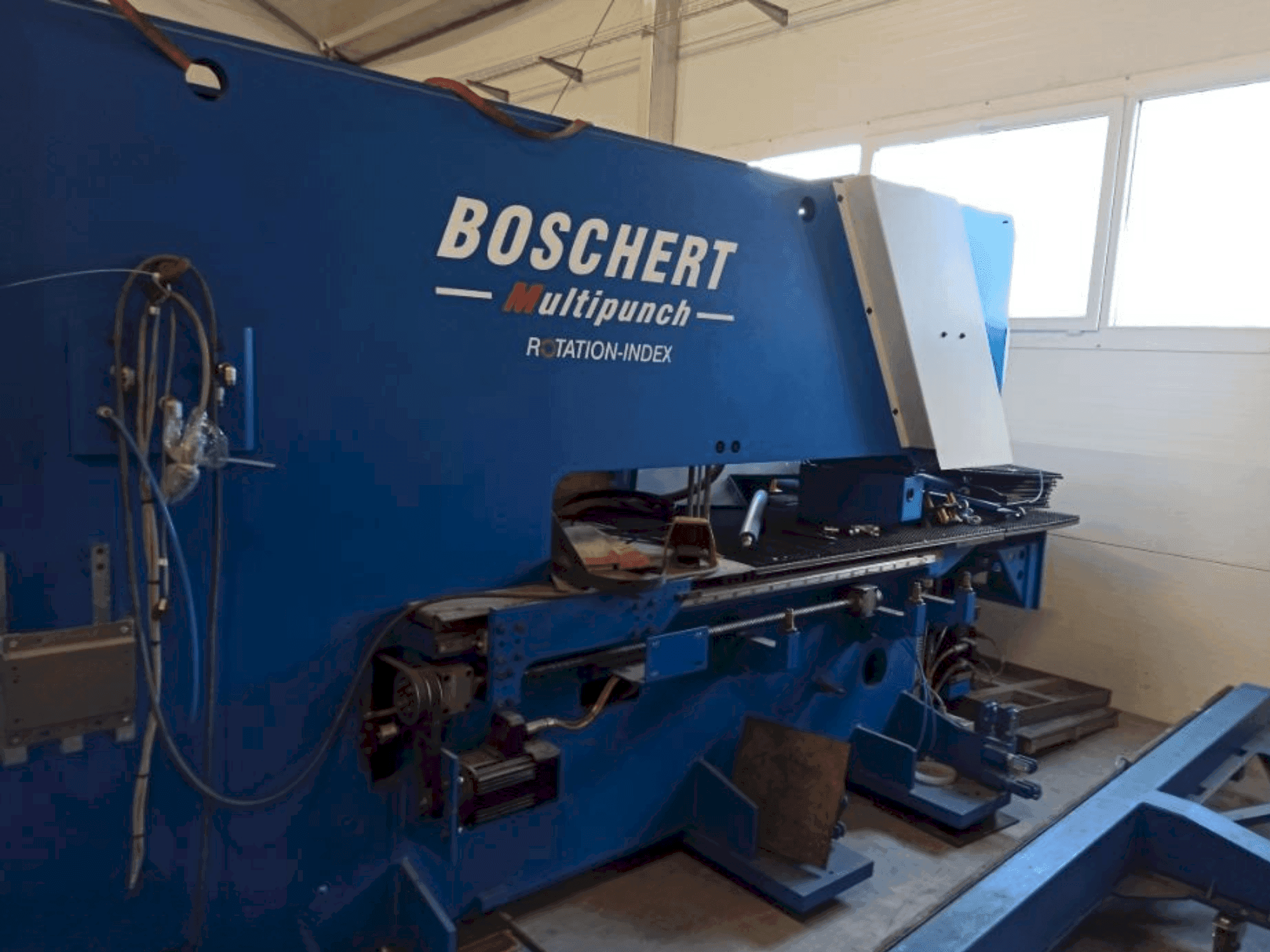 Masina BOSCHERT MULTIPUNCH 1250 eestvaade