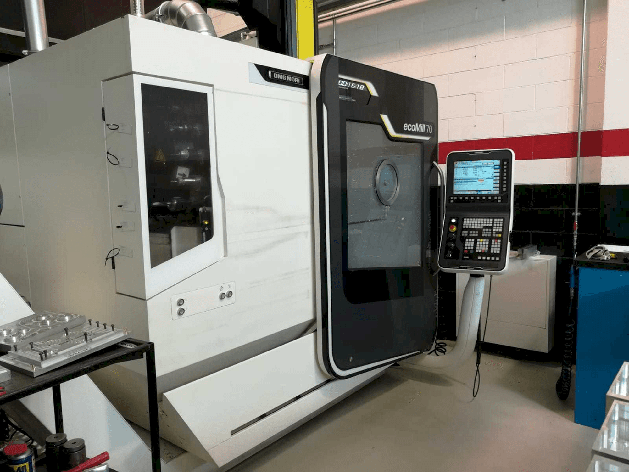 Masina DMG Deckel Maho Ecomill 70 eestvaade