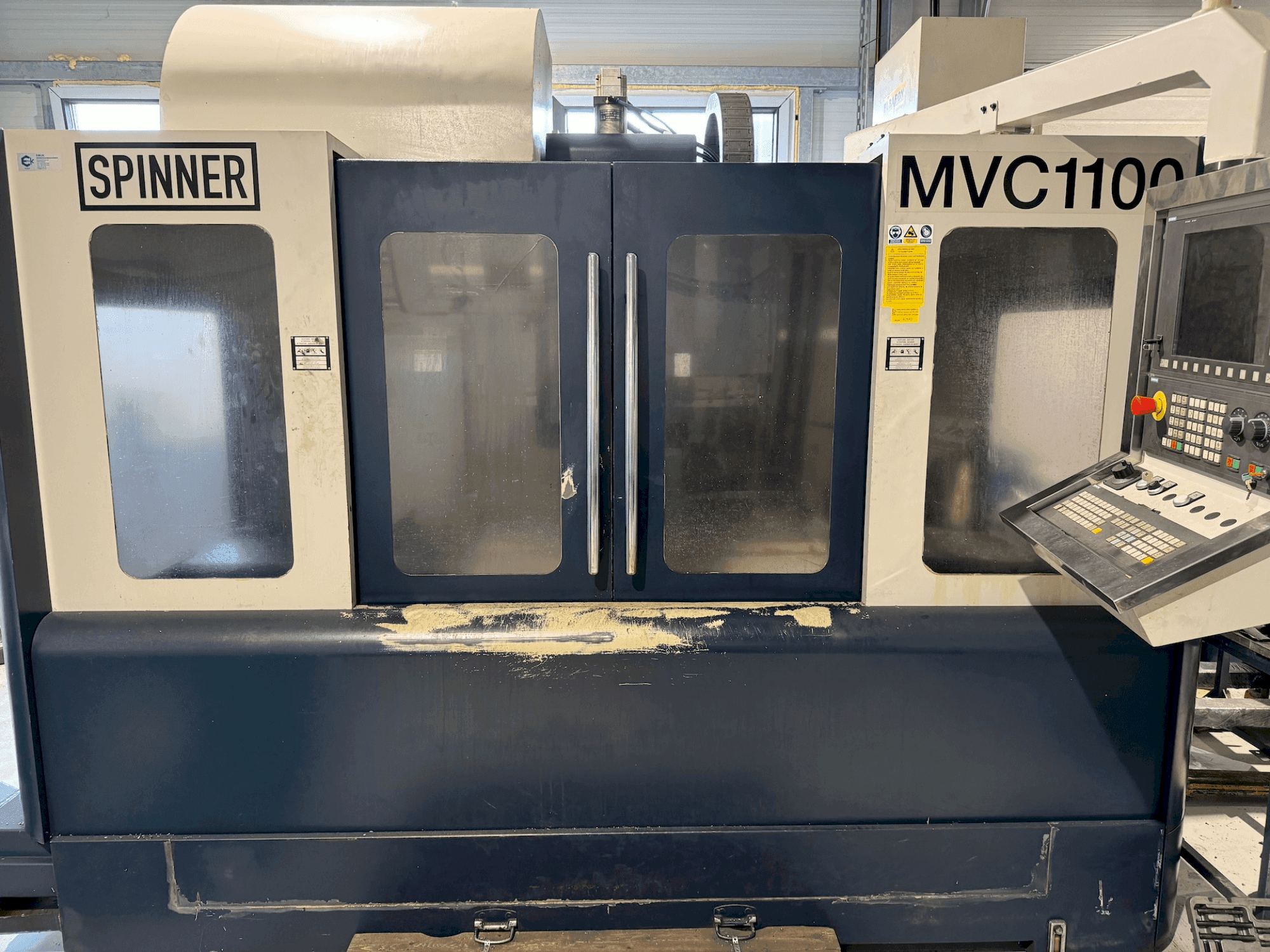 Masina SPINNER SPINNER VMC 1100 eestvaade