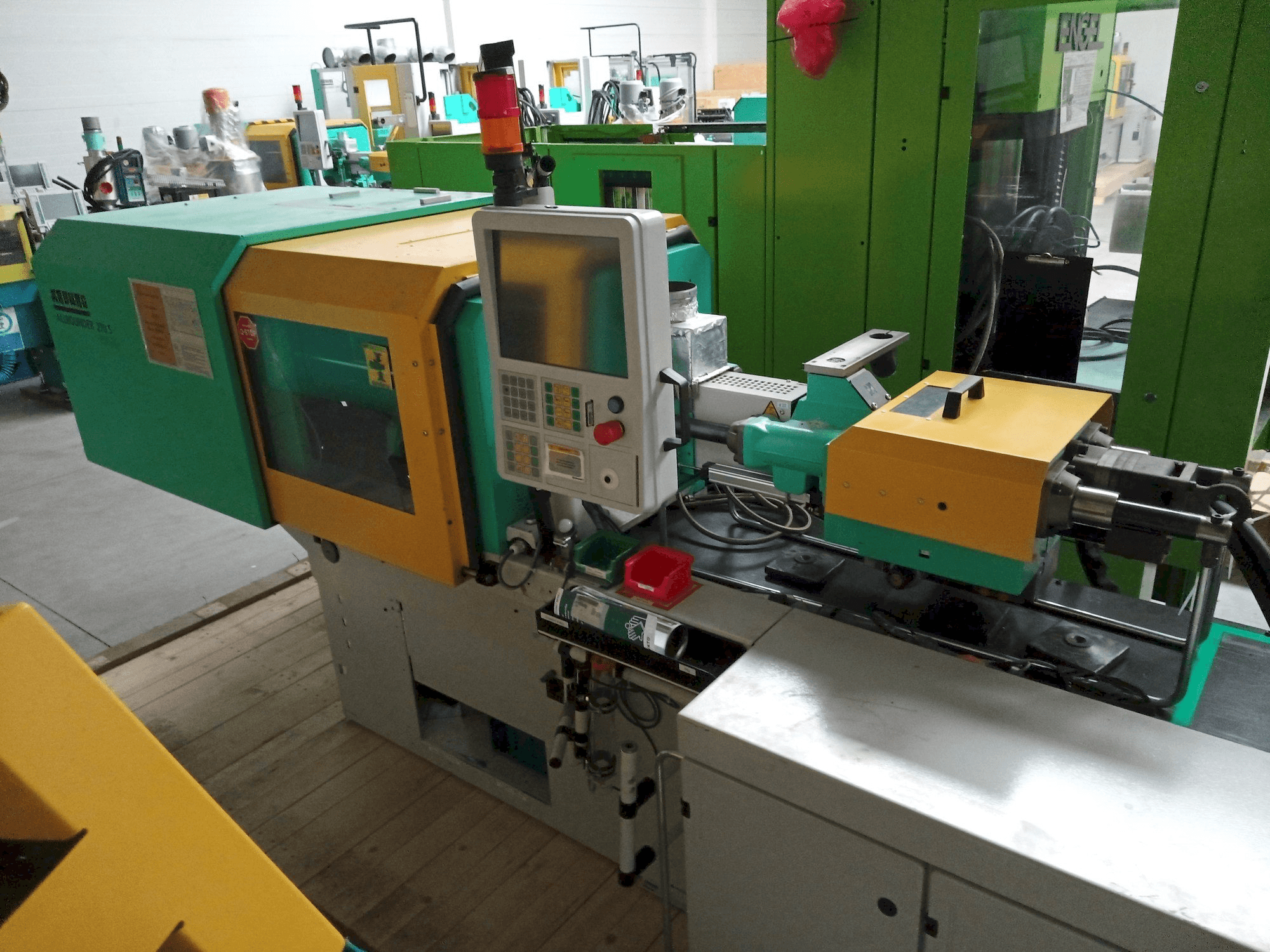 Masina Arburg Allrounder 270S 350 - 70U eestvaade