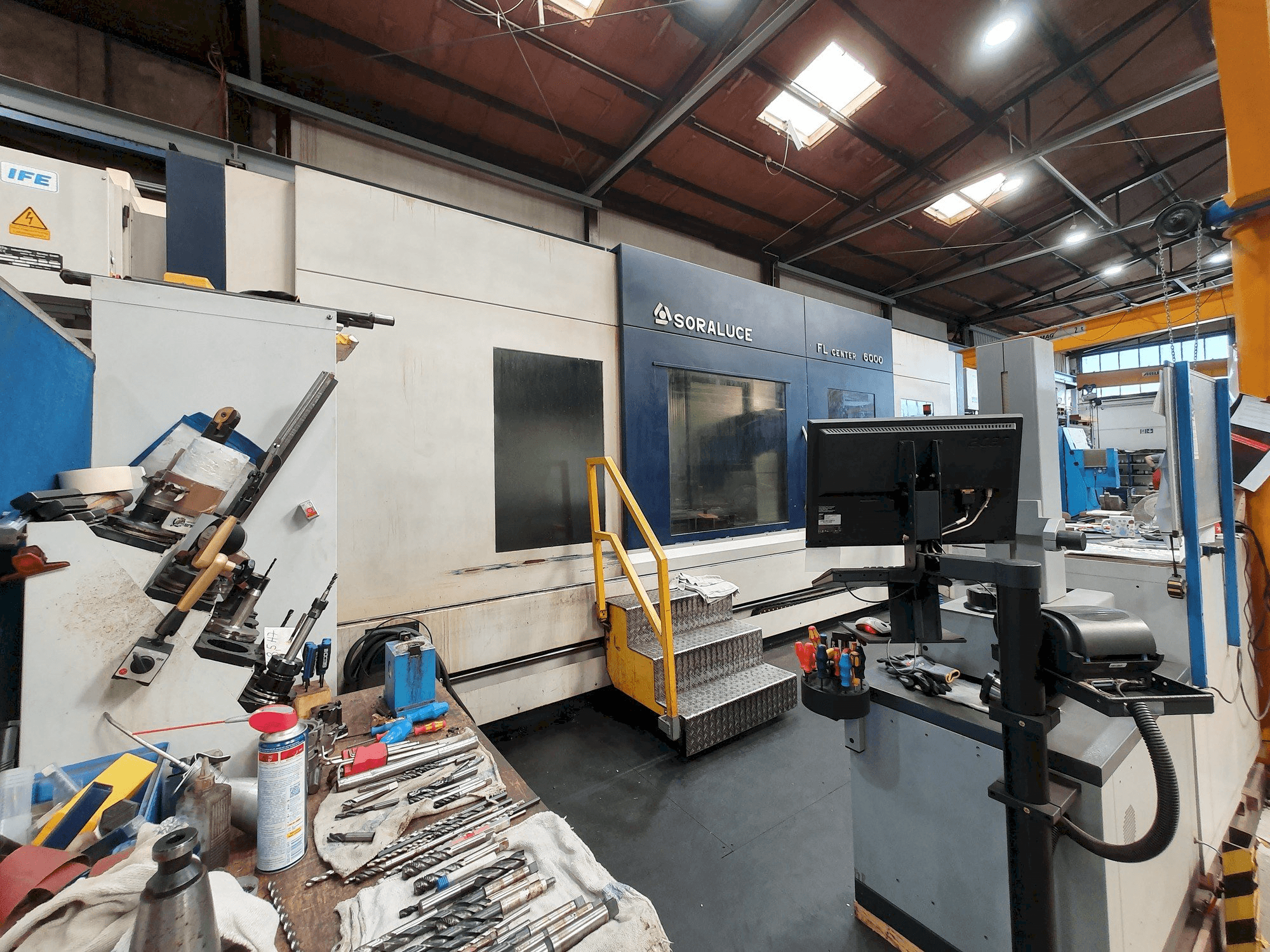 Masina Soraluce FL 6000 eestvaade