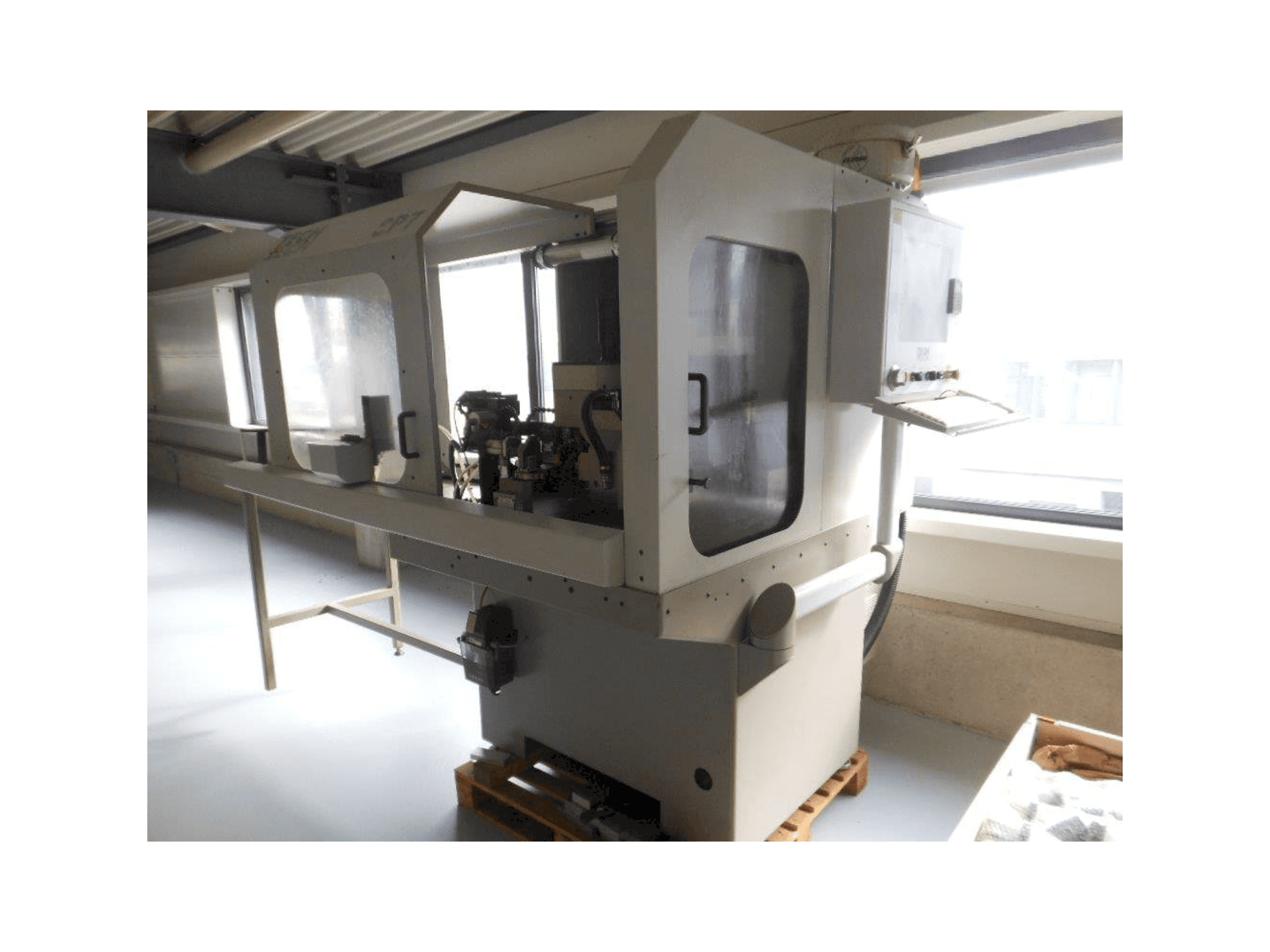 Masina STARTECH SP7 eestvaade