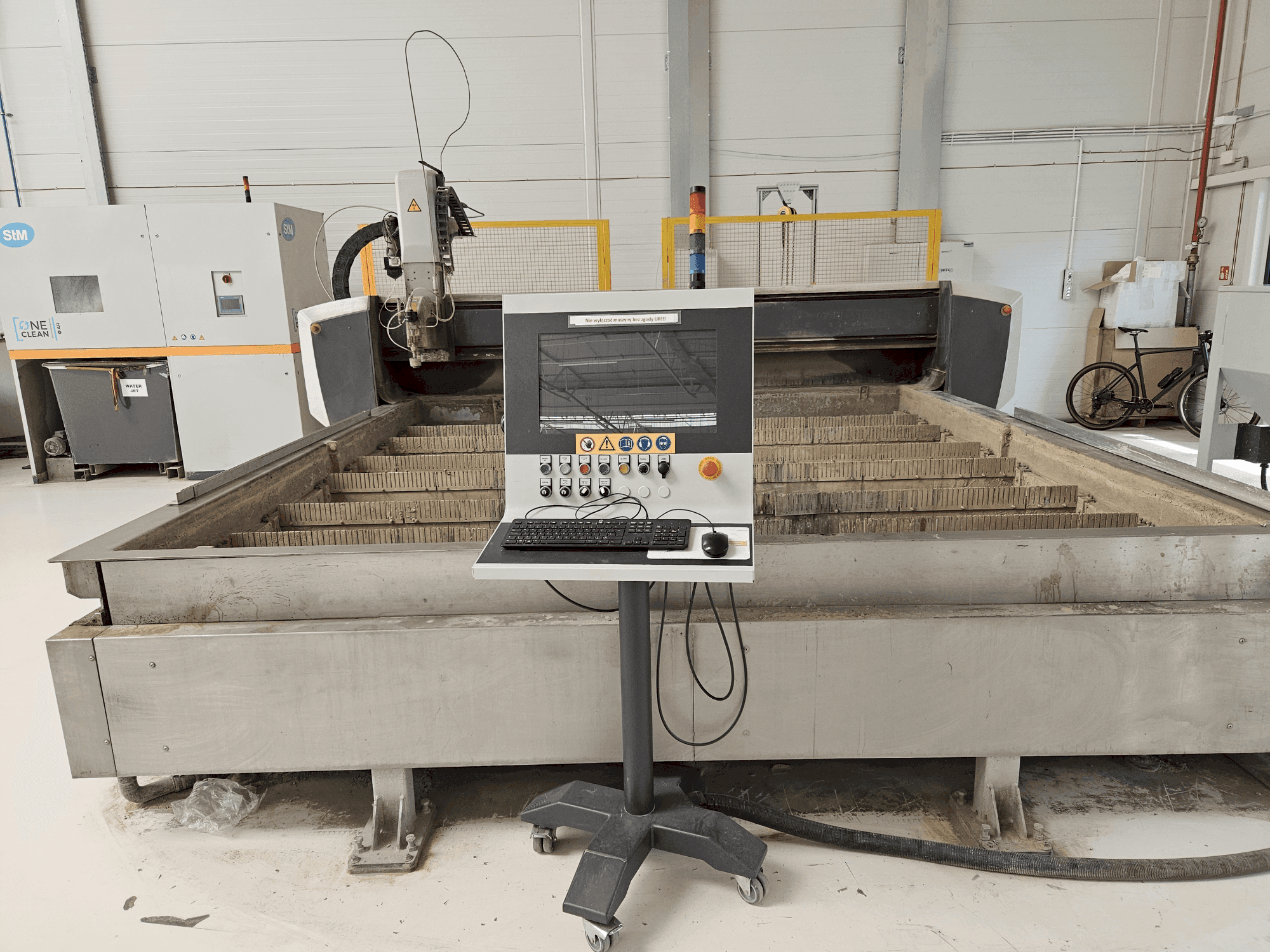 Masina STM WS3030 Wanne 4.2 eestvaade