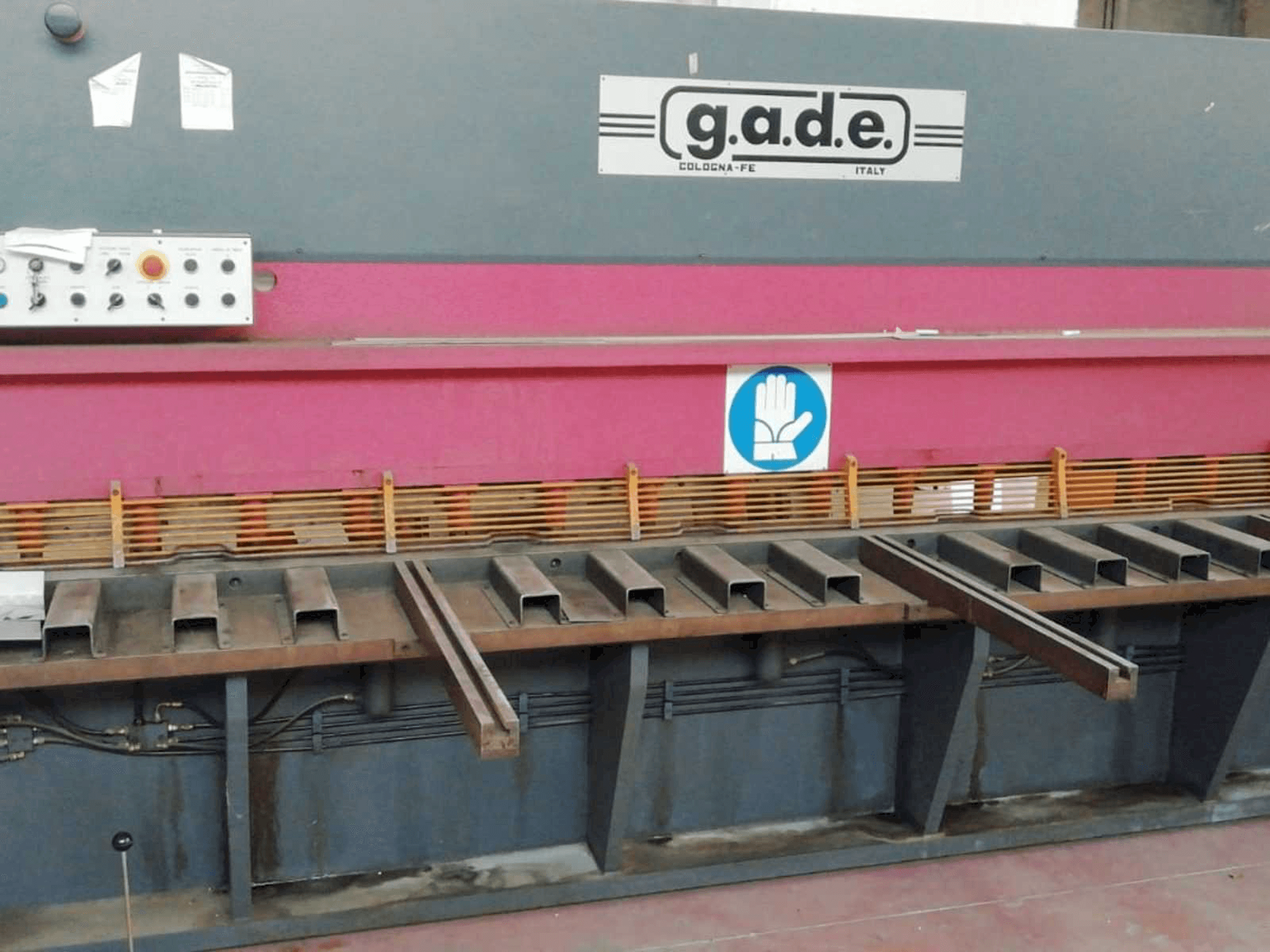 Masina Gade CO - 40 / 4 eestvaade