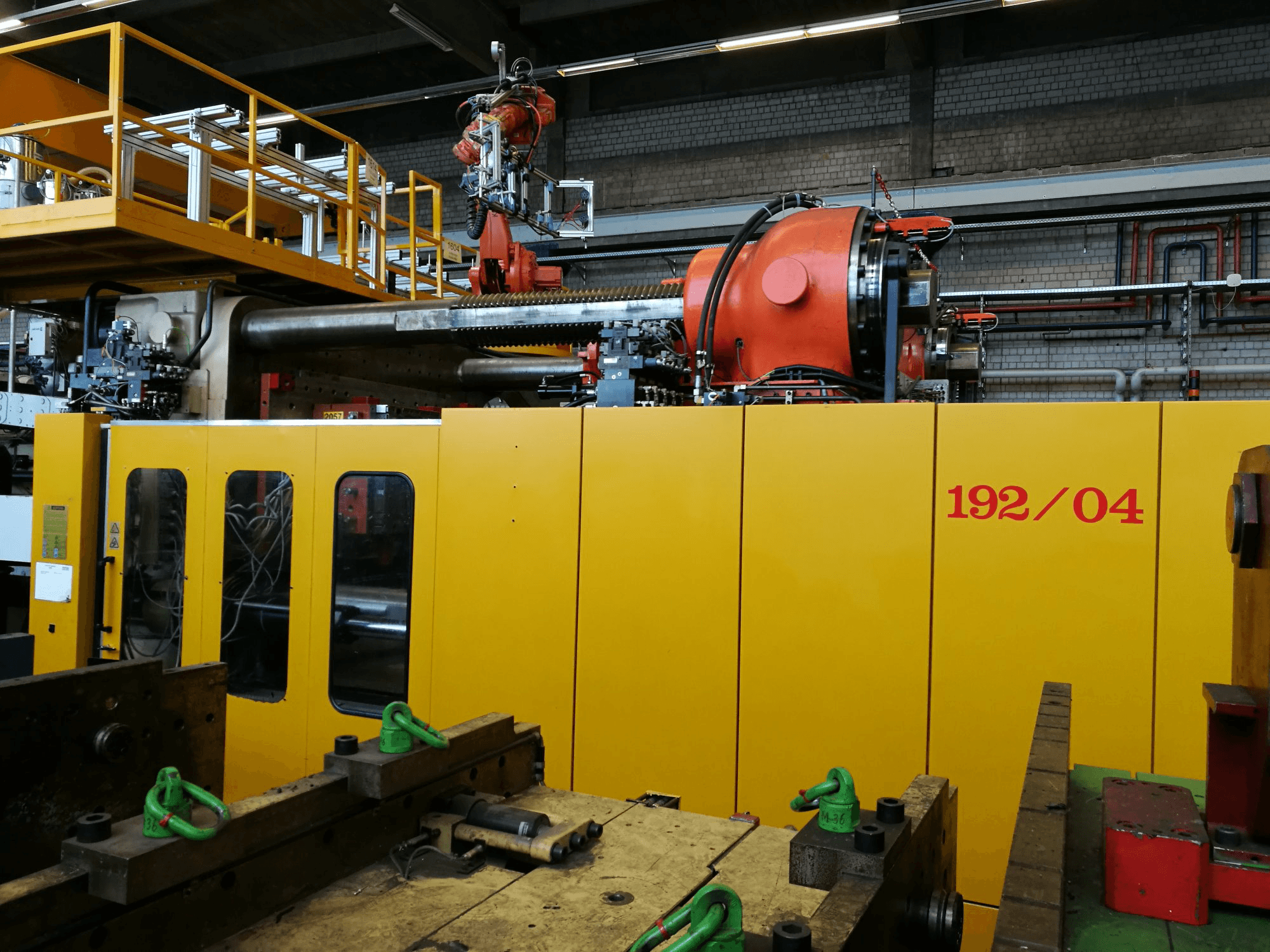 Masina Husky EW 2000 RS 140/130 eestvaade