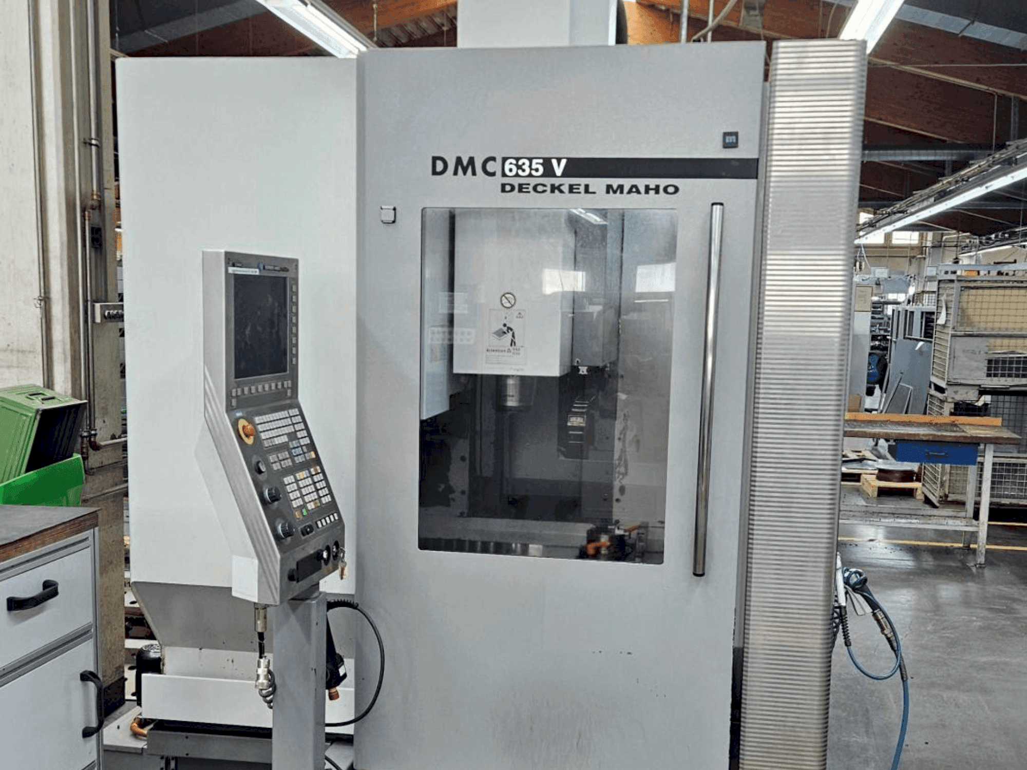 Masina DMG DECKEL MAHO DMC 635V eestvaade