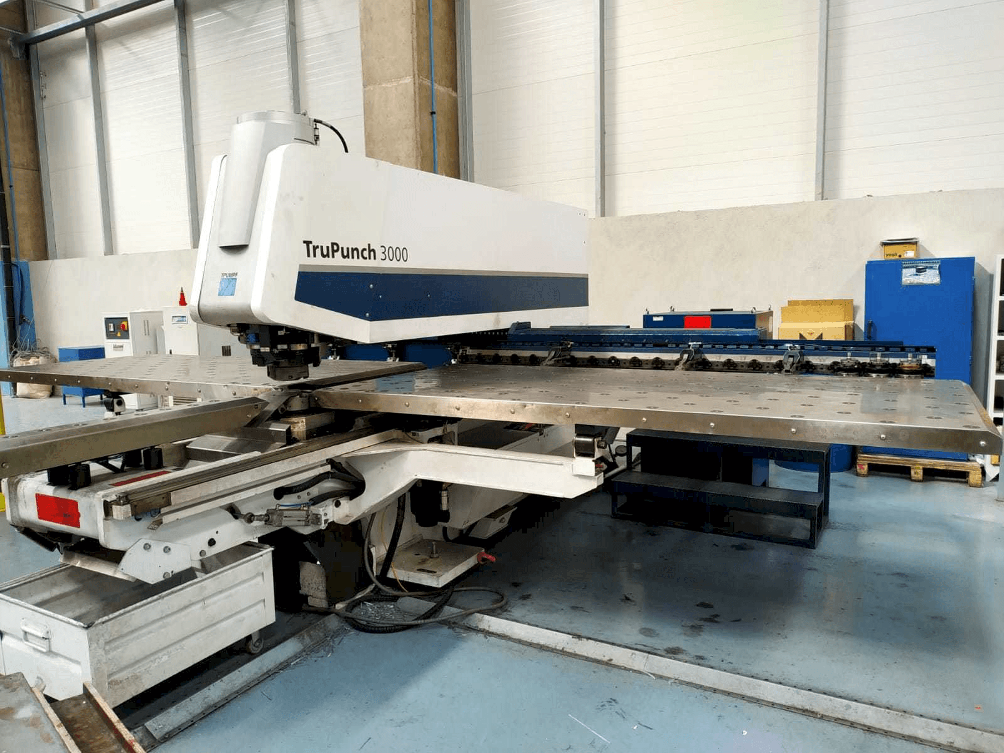 Masina Trumpf TruPunch 3000 eestvaade