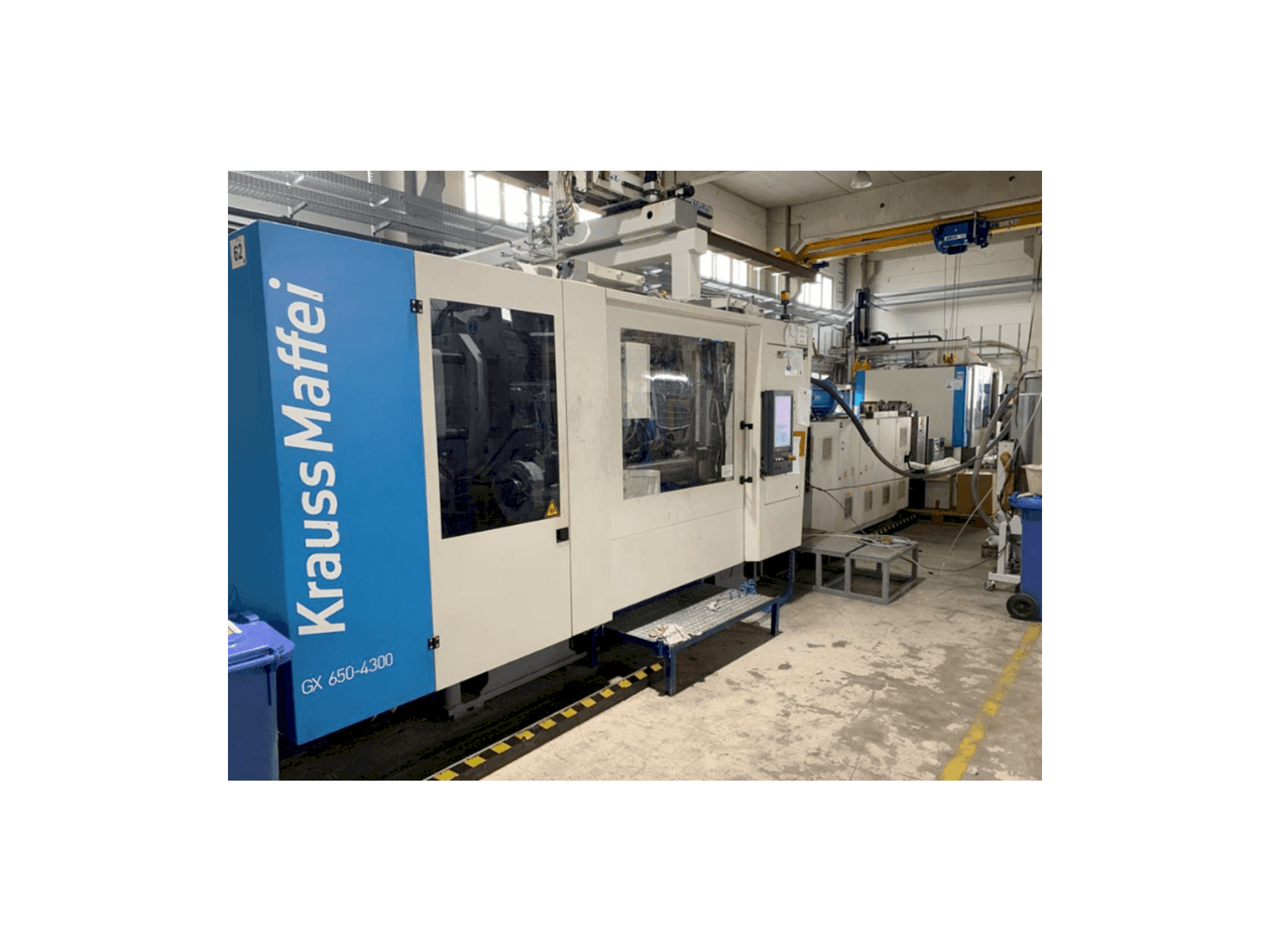 Masina Krauss Maffei KM650-4300 GX eestvaade