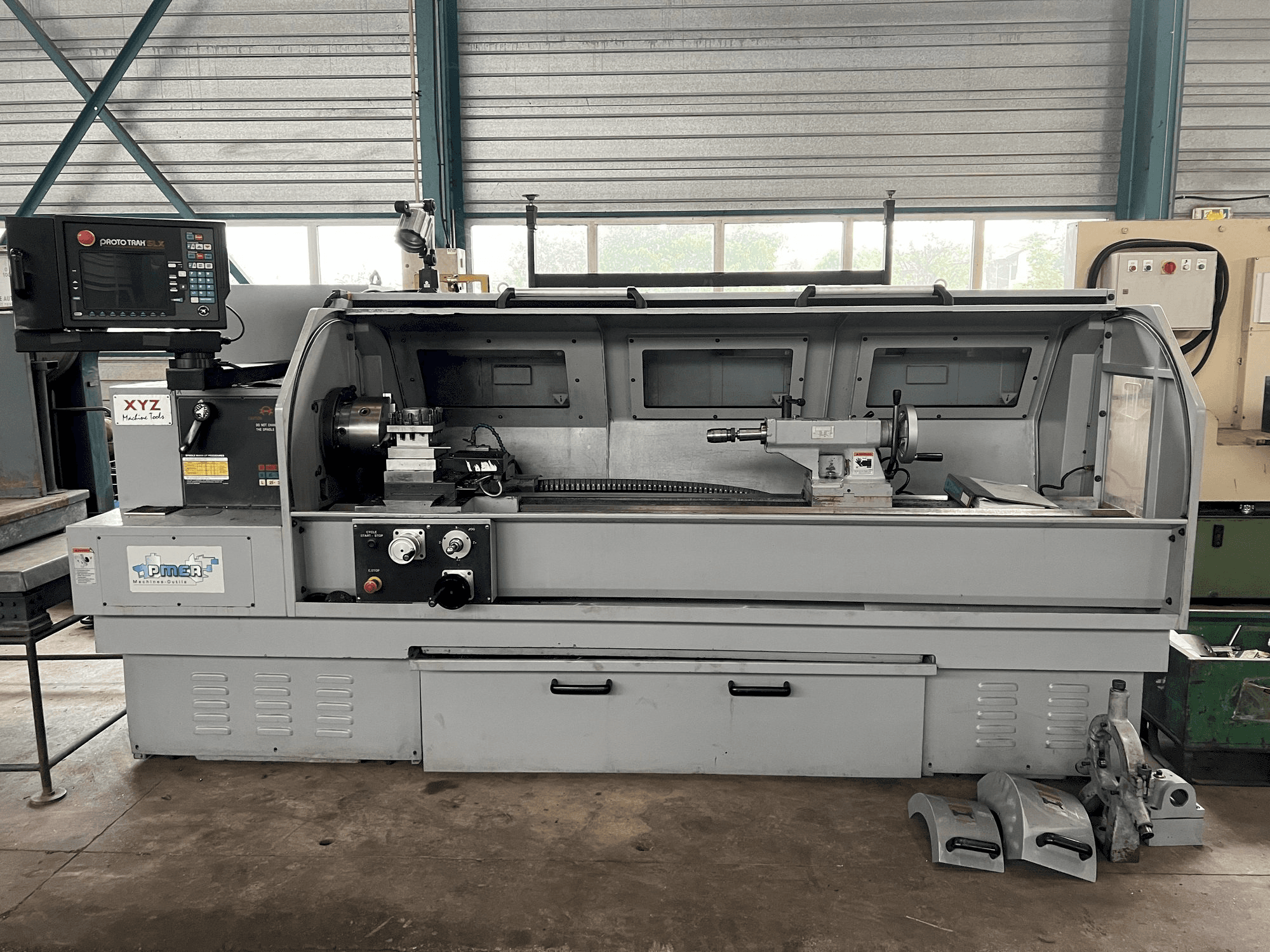 Masina XYZ PROTURN SLX 425-2M eestvaade