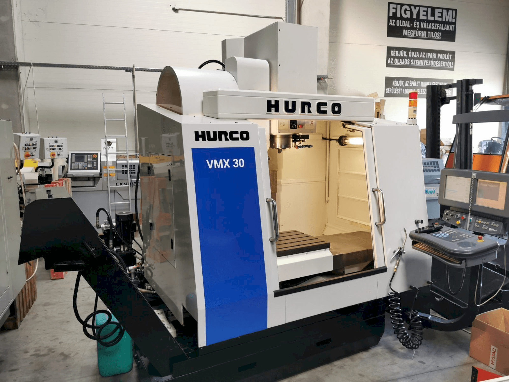 Masina Hurco VMX30 eestvaade