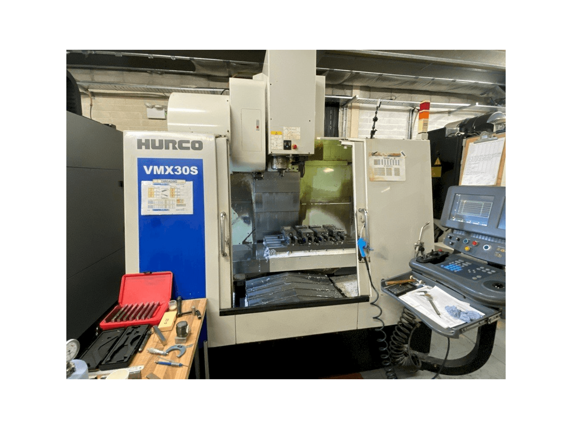 Masina Hurco VMX30S eestvaade