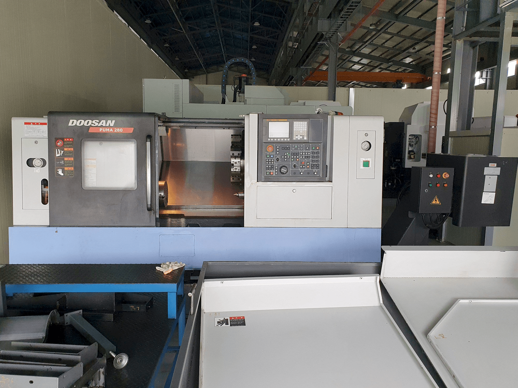 Masina Doosan PUMA 280 eestvaade